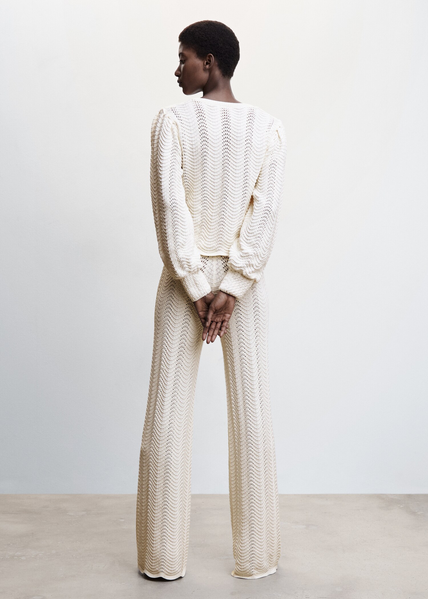 Puff-sleeve knitted sweater - Reverse of the article