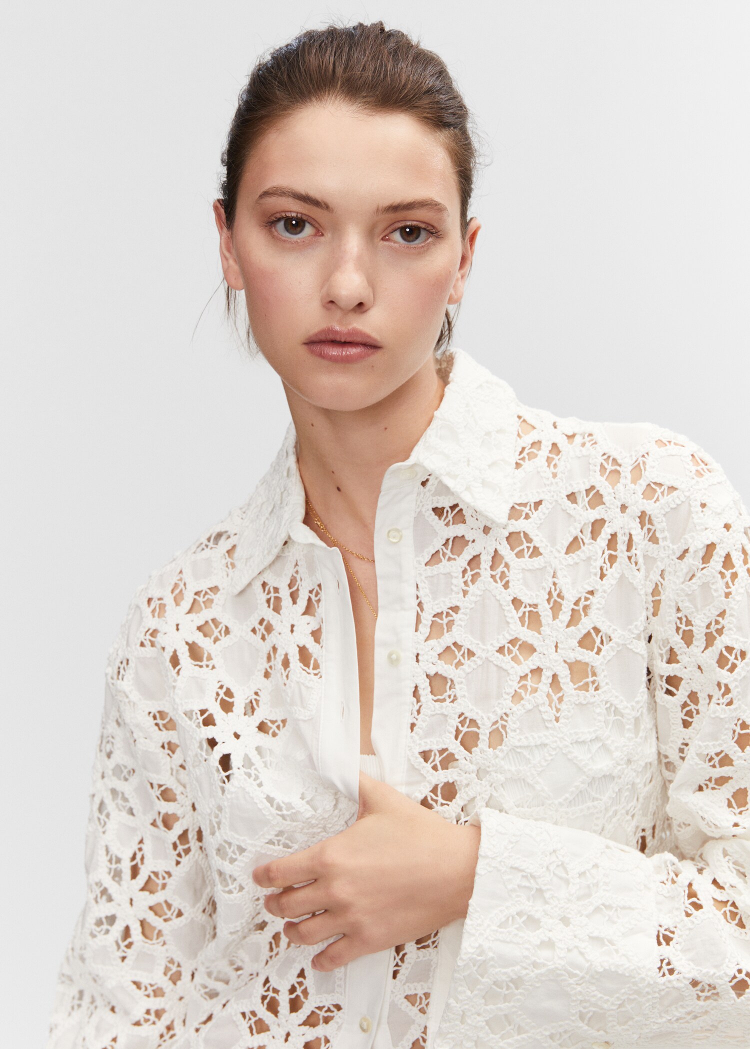Guipure shirt with stripe detail - Details of the article 3