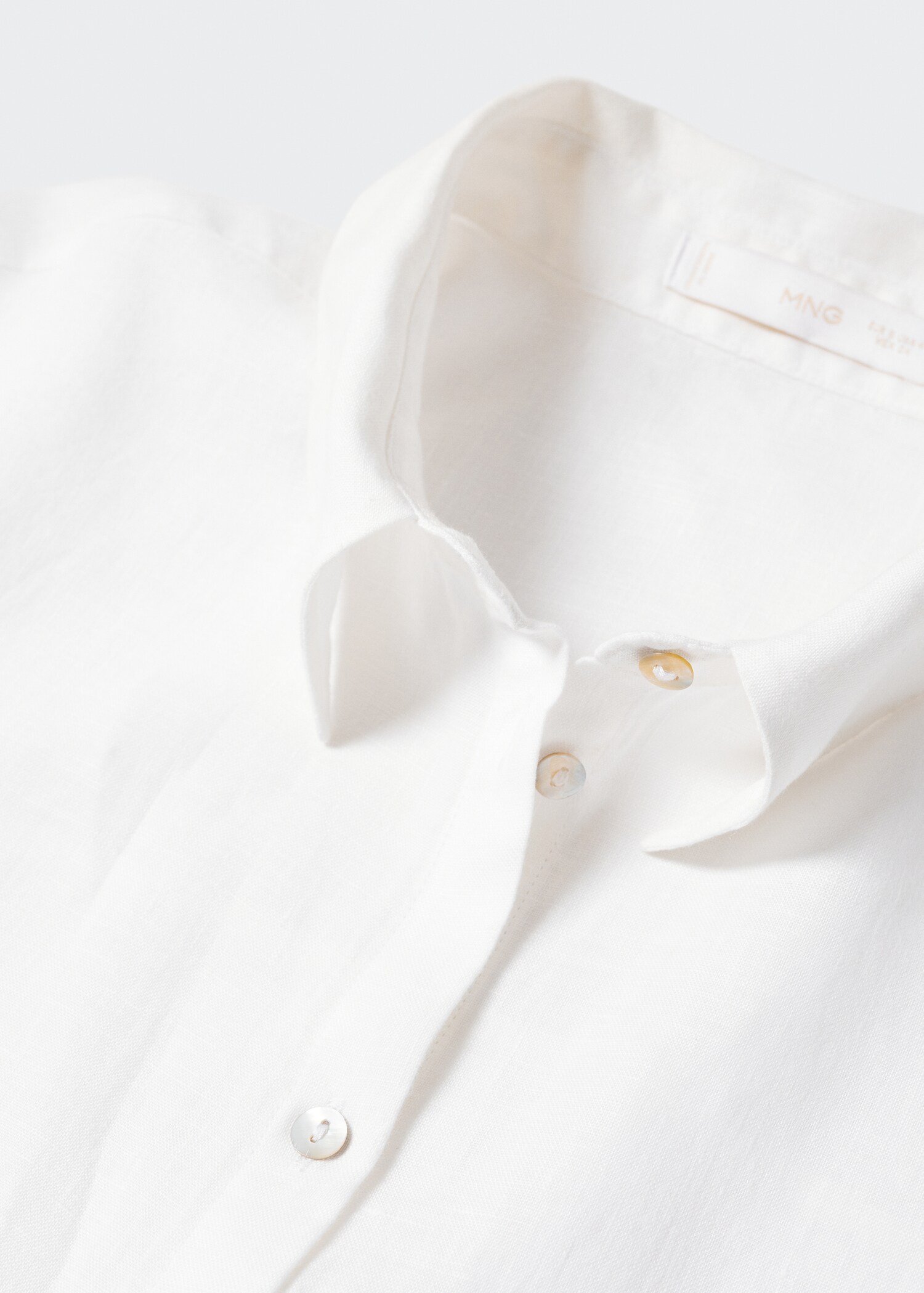Pocket linen shirt - Details of the article 8
