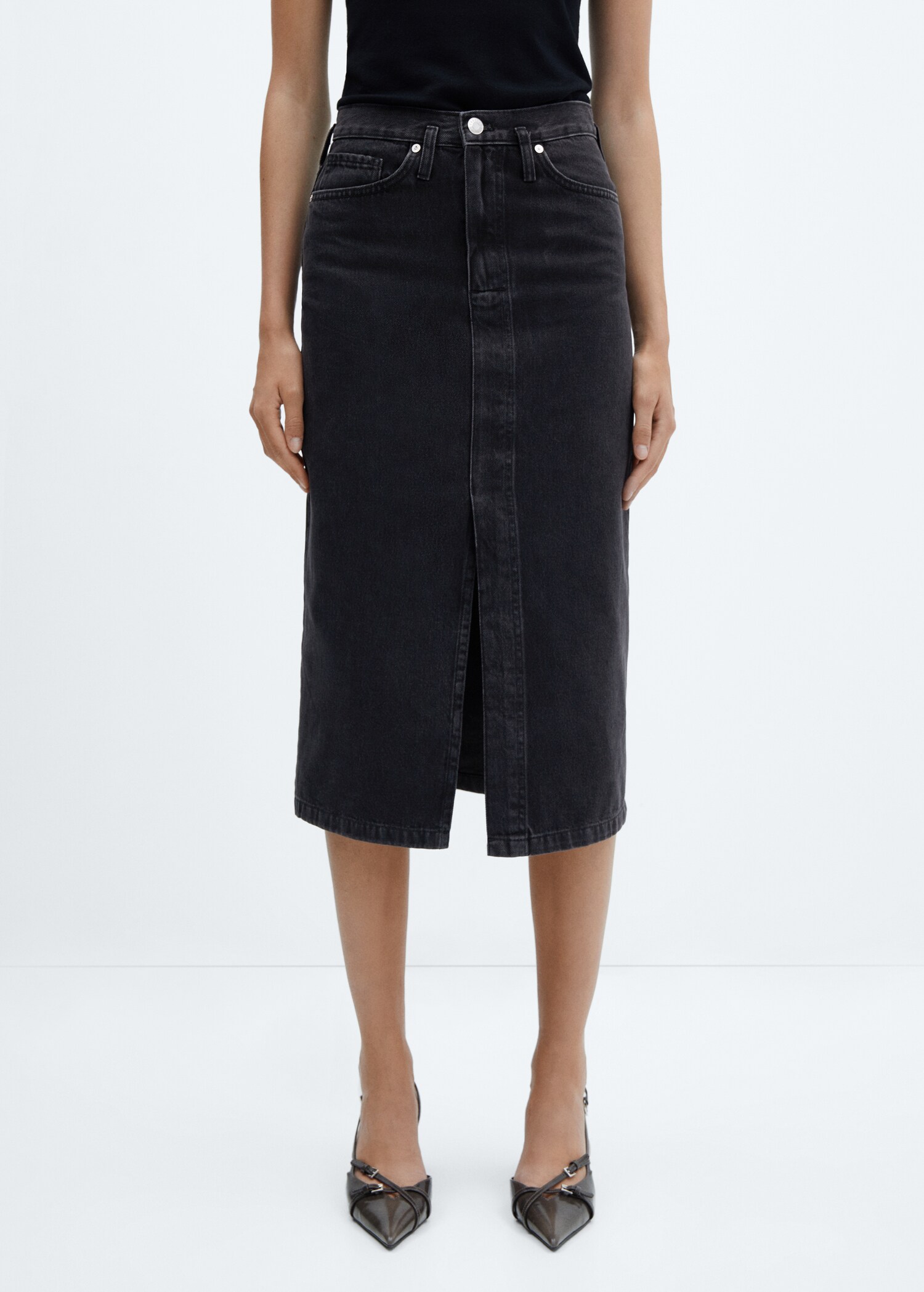 Jupe midi en jean - Plan moyen