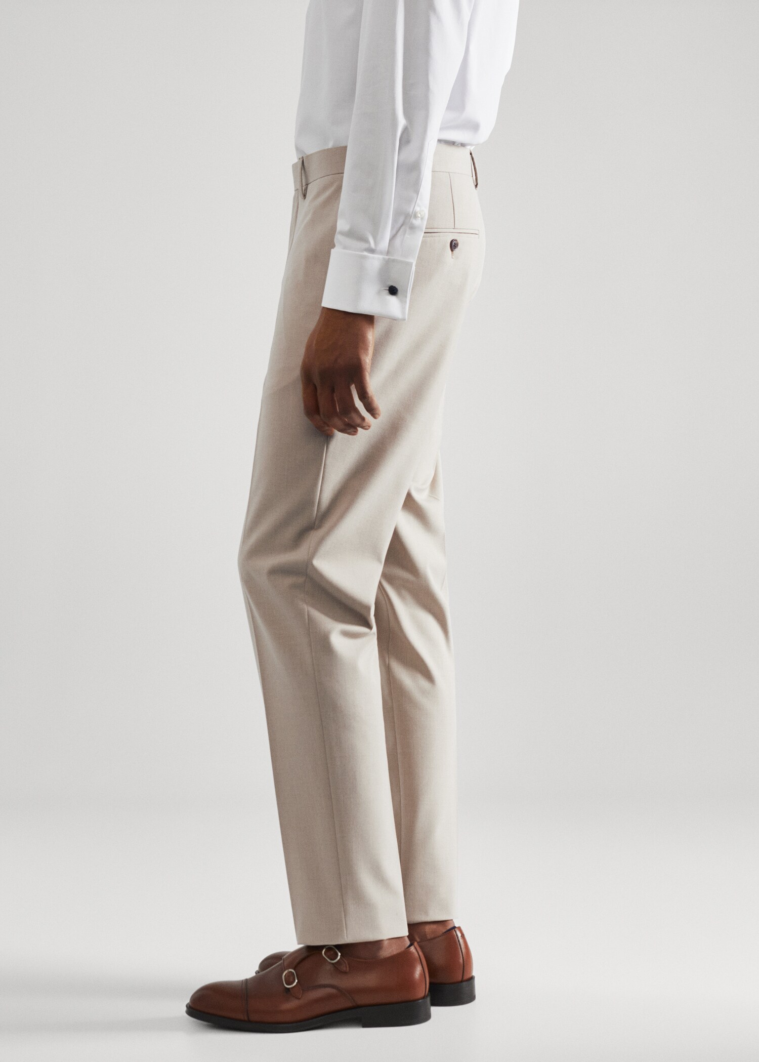 Pantaloni completo slim-fit tessuto comfort stretch - Dettaglio dell'articolo 4