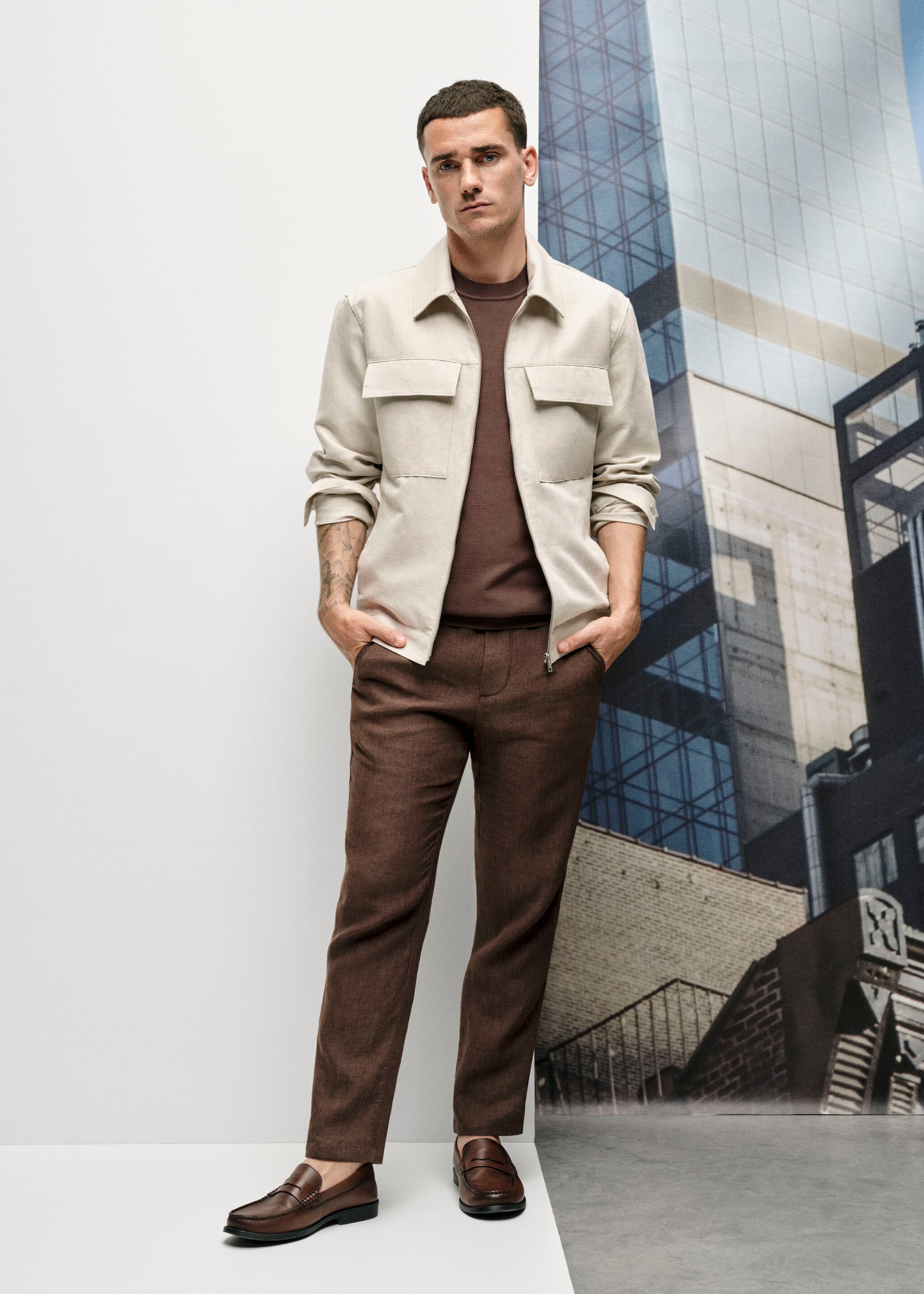 Slim-fit 100% linen trousers - Details of the article 5