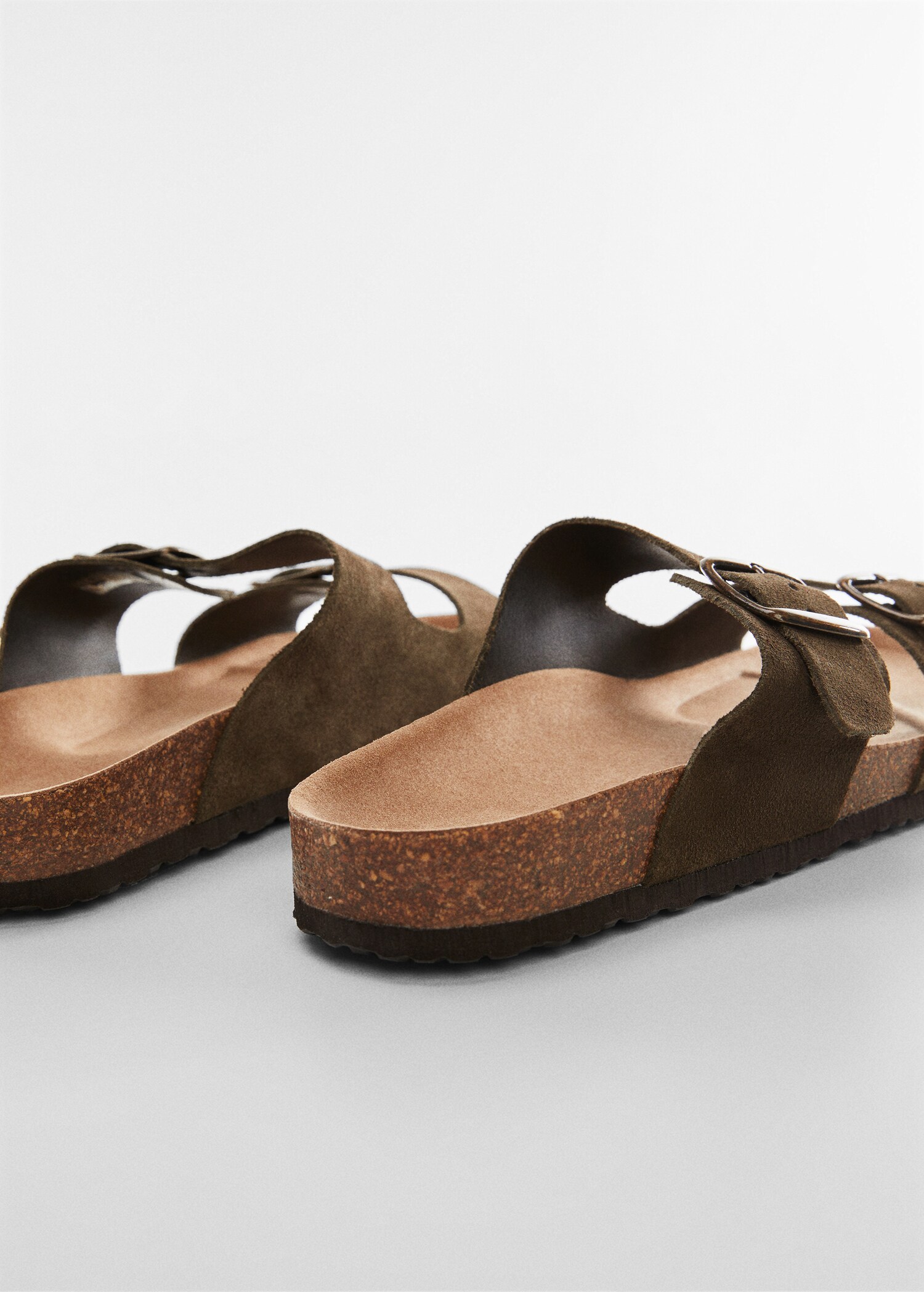 Split leather sandals with buckle - Details of the article 2