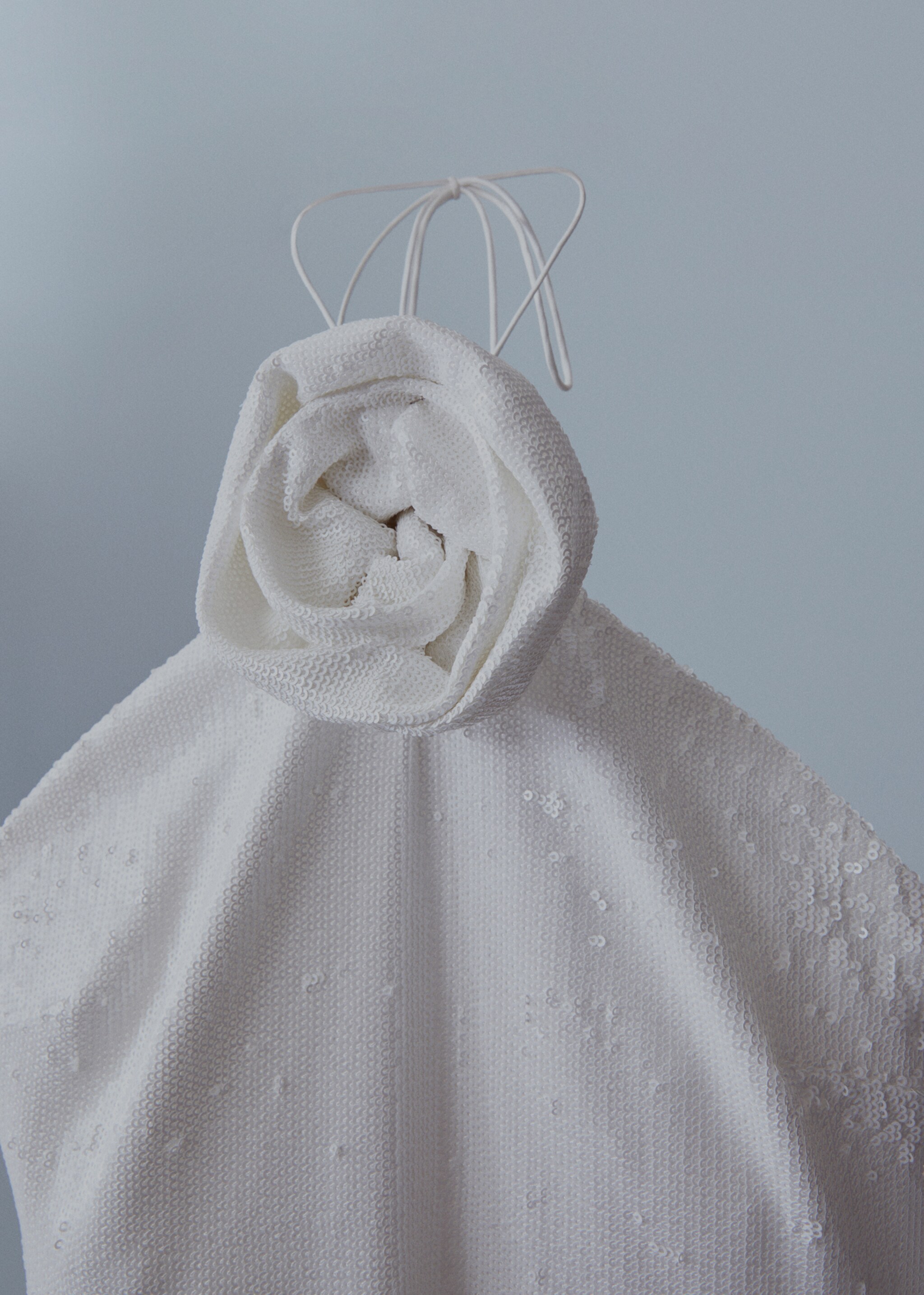 Vestido lentejuelas maxi flor - Detalle del artículo 8, Blanco. Ref: 57001098-00.