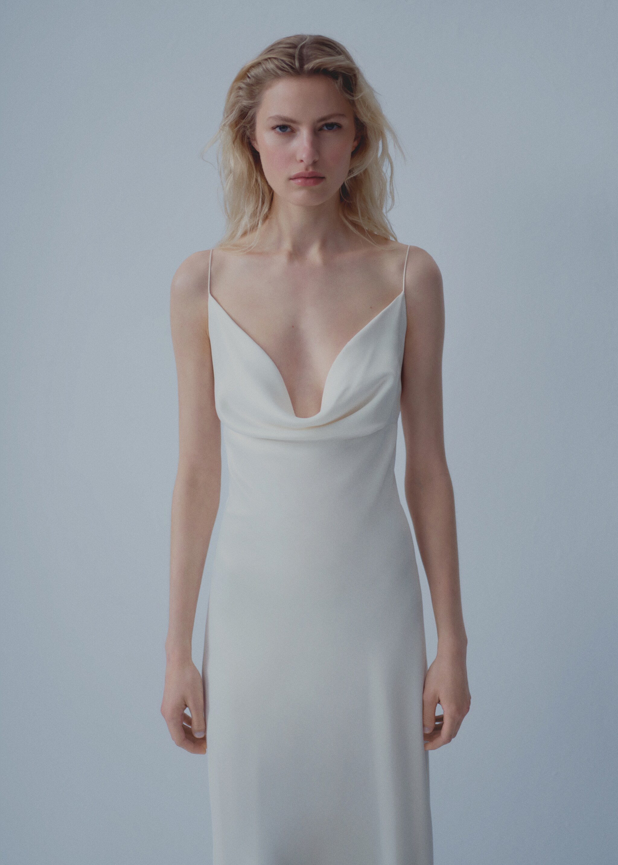 Slip dress with feather detail - Details of the article 3, White. Ref: 57001110-00.