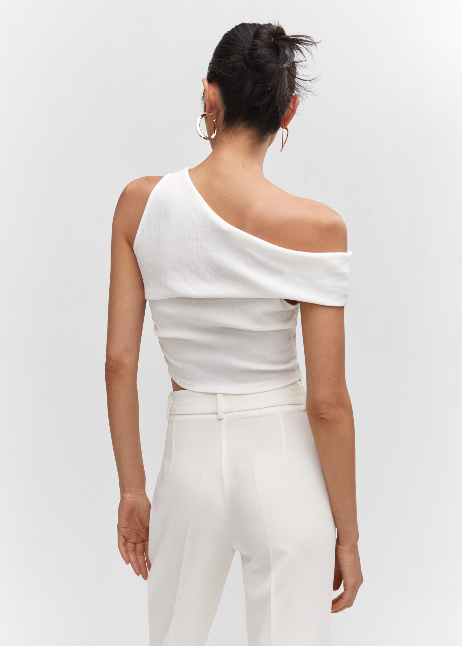 Asymmetrical textured top - Reverse of the article
