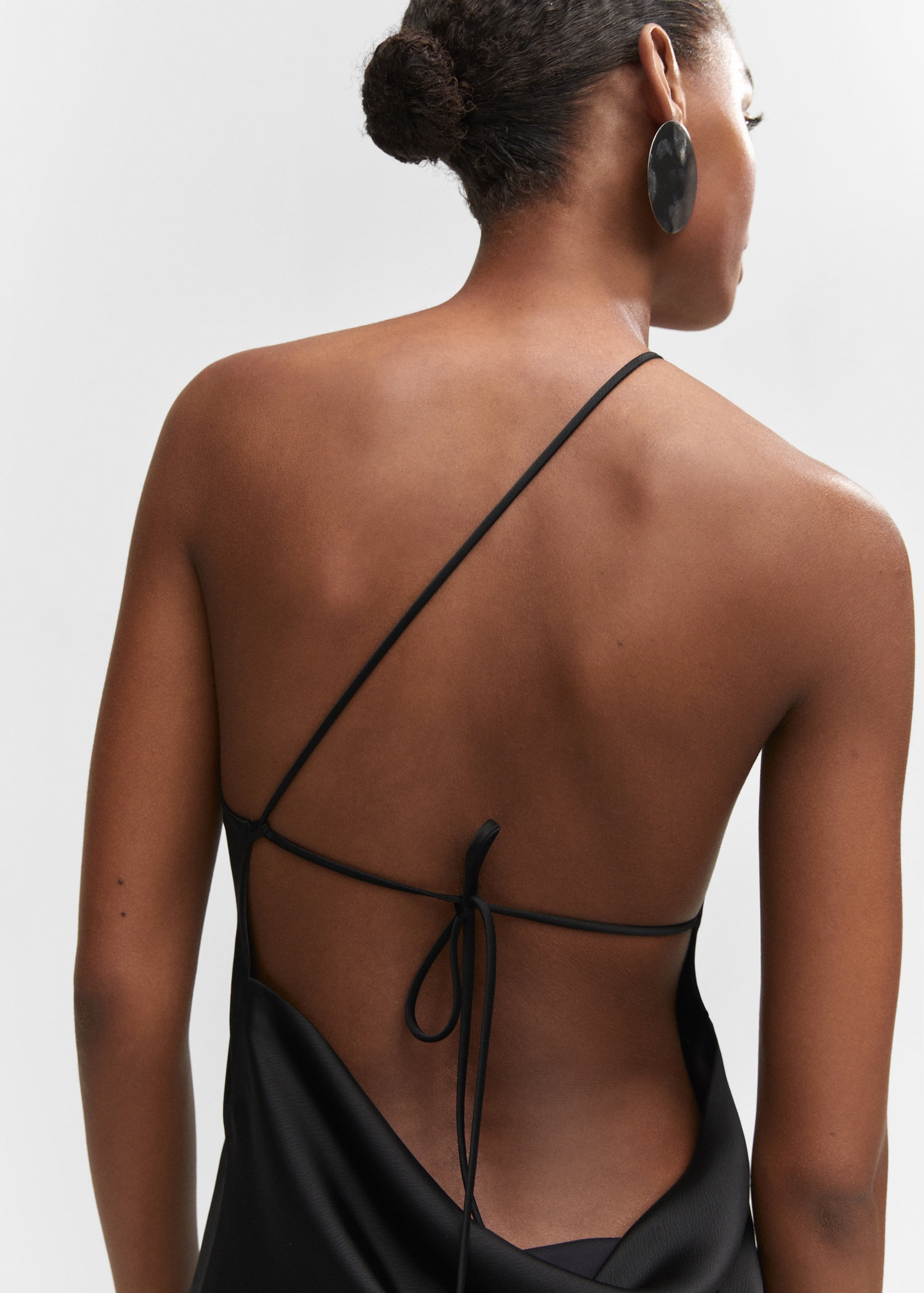 Satijnen jurk met open rug MANGO Suriname - Main Image