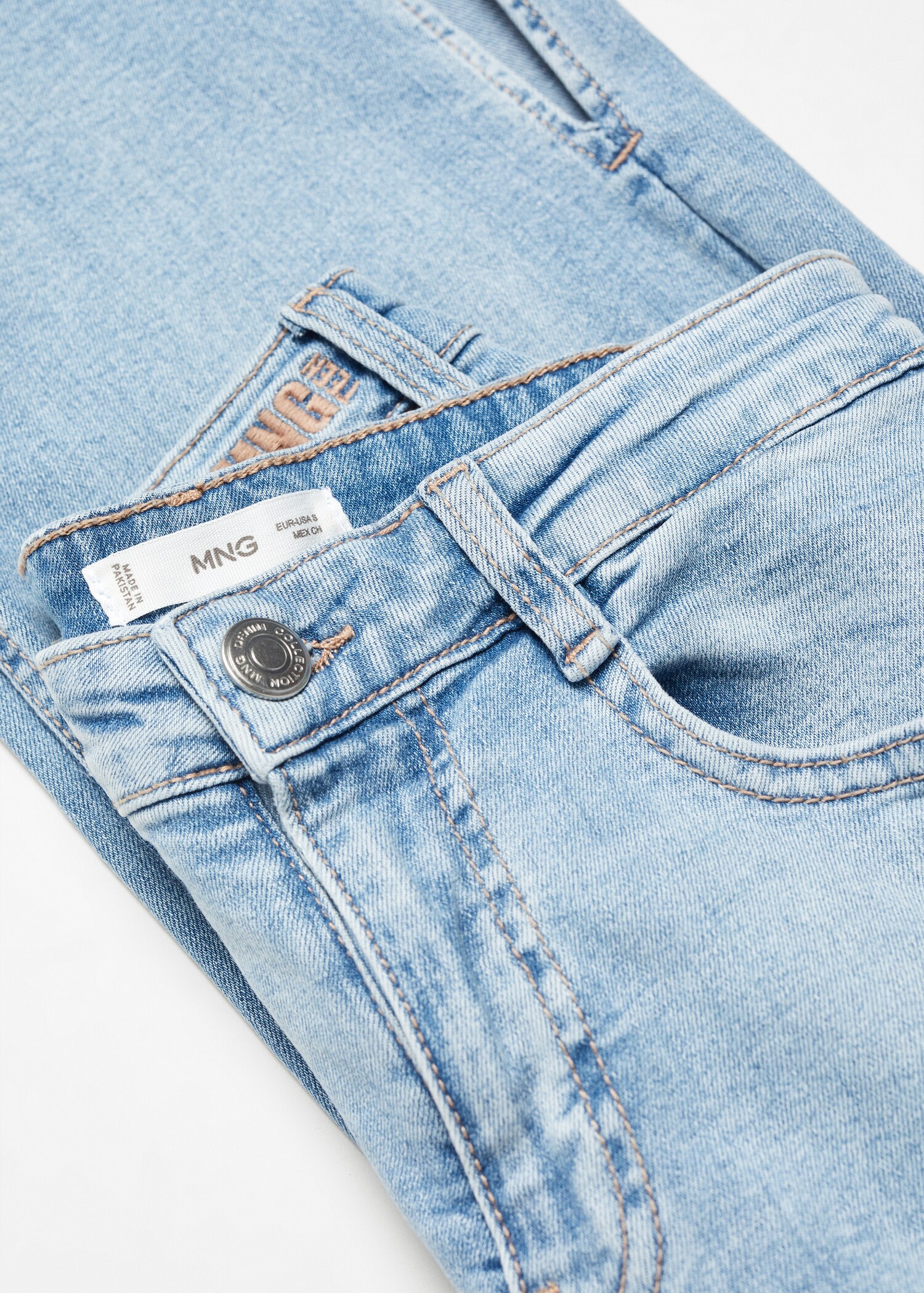 Flared jeans with opening - Details of the article 8