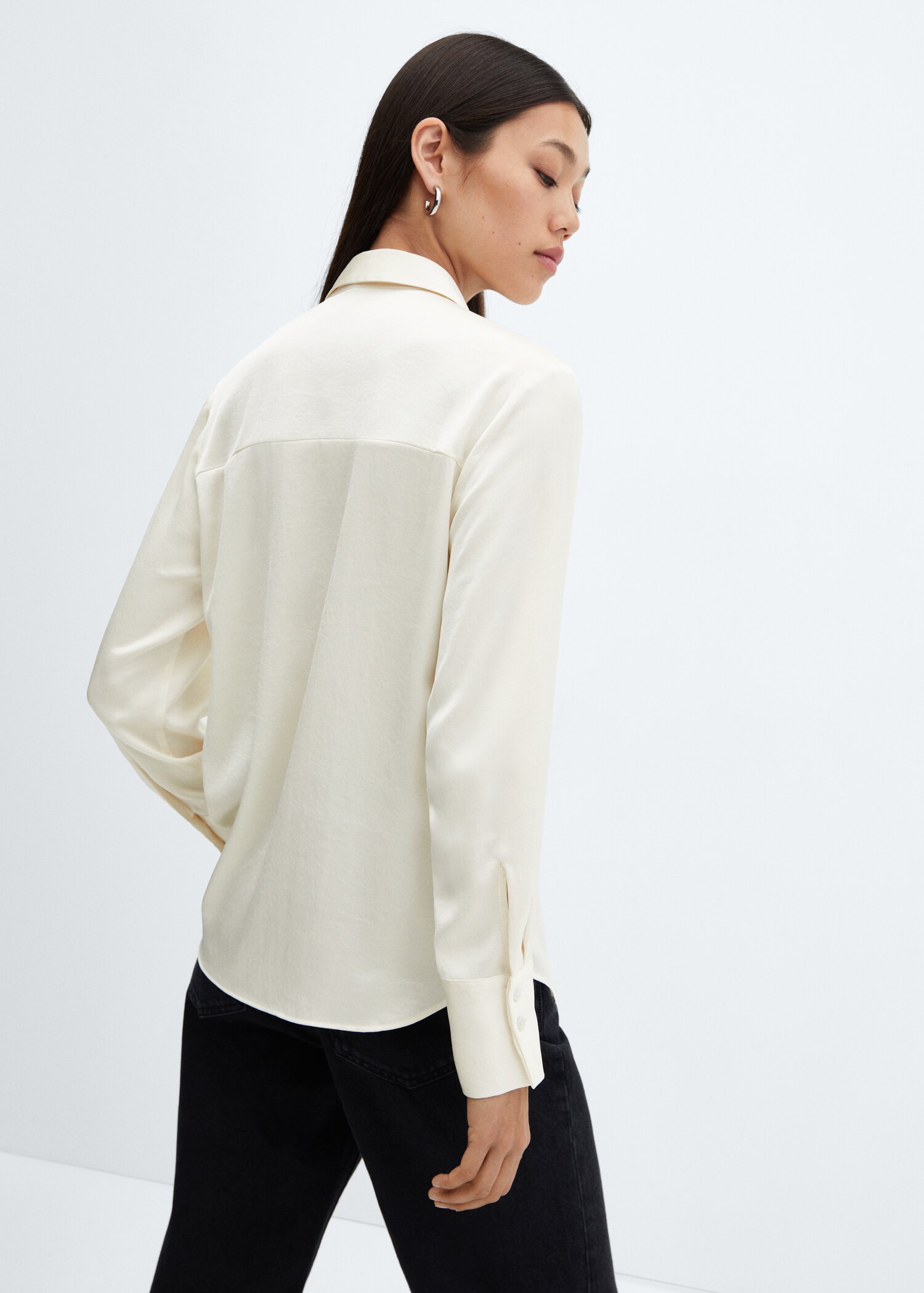 Chemise fluide satinée - Verso de l’article