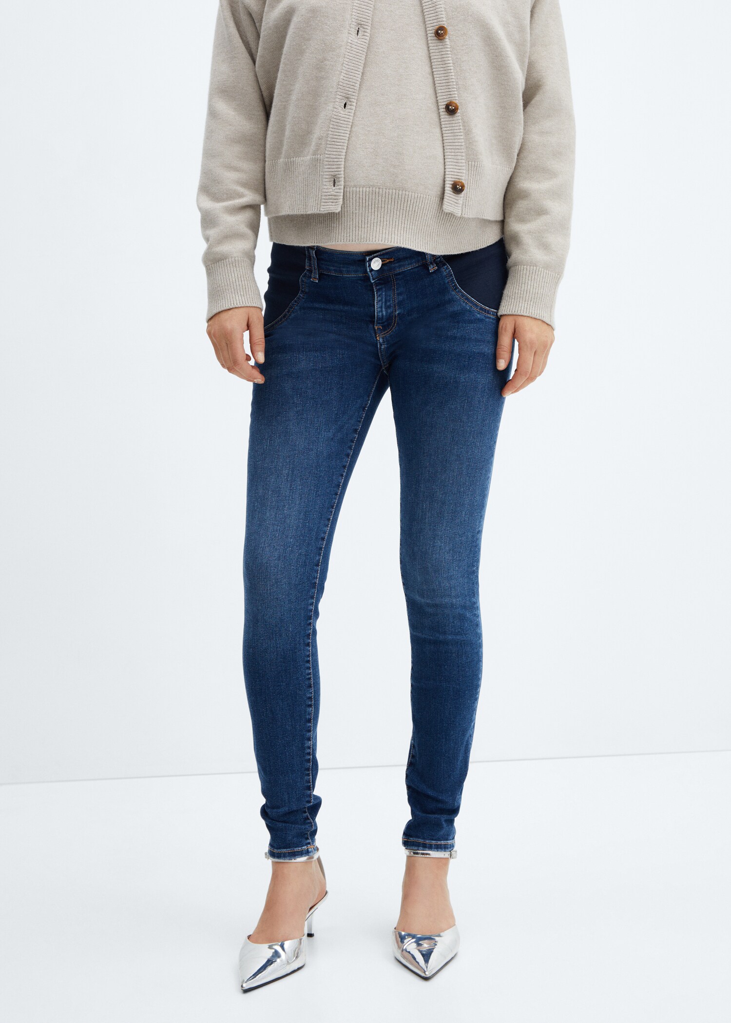 Jeans skinny premamá - Plano medio