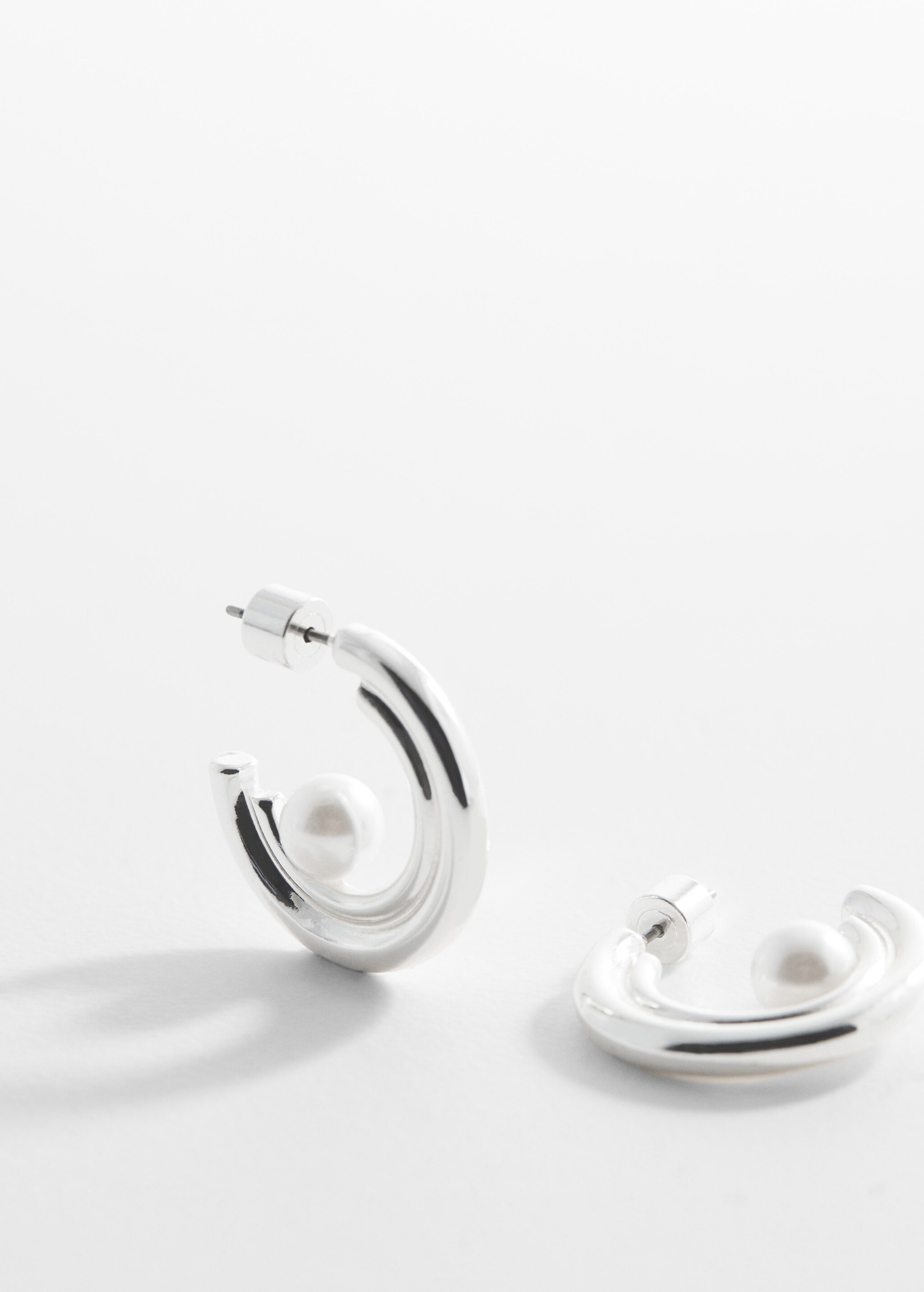 Pearl-detail hoop earrings - Medium plane