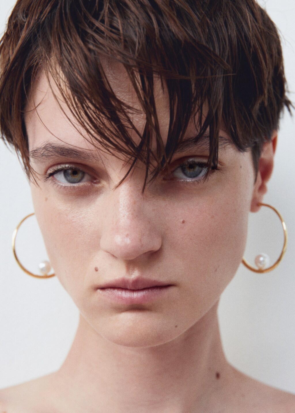 Mango pearl hoop earrings discount