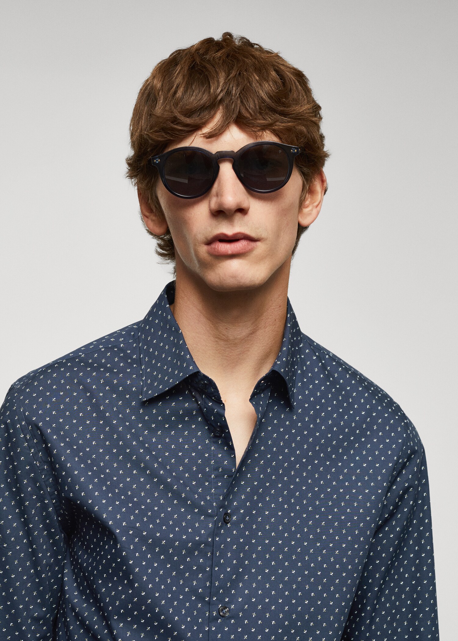 Camisa 100% algodón estampado micro hojas - Detalle del artículo 1