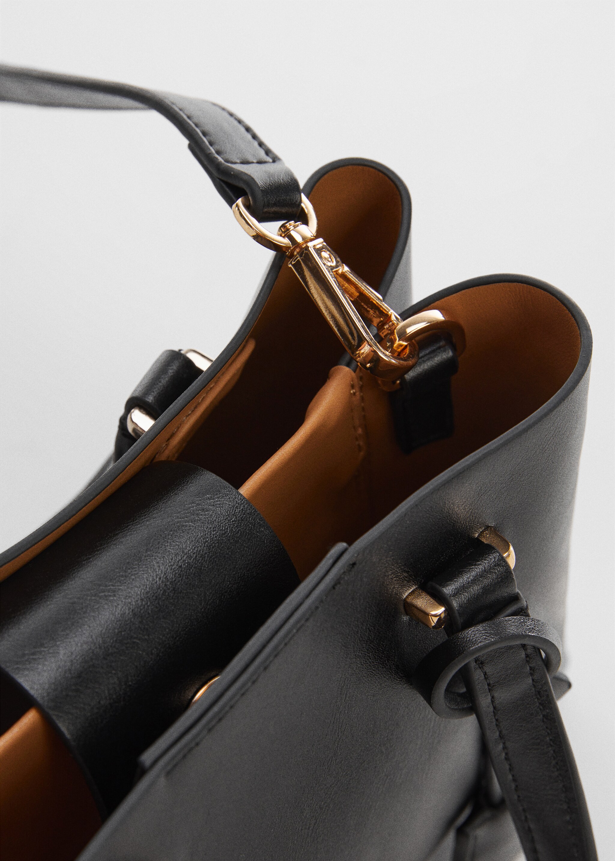 Small bag with double compartment - Details of the article 2