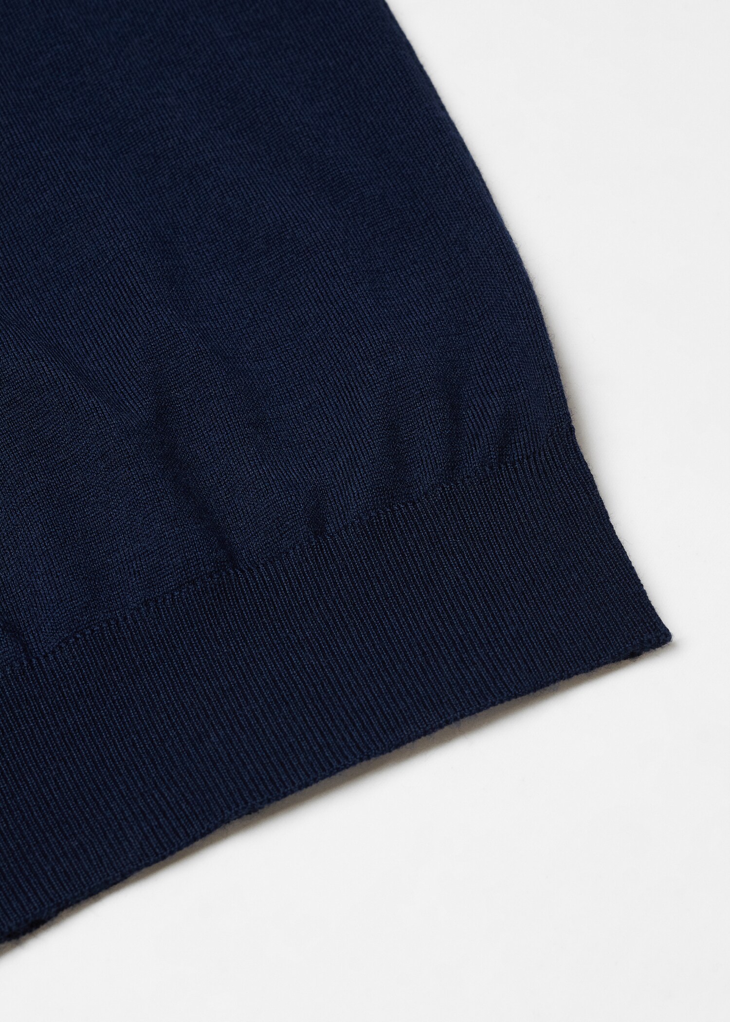 Jersey 100% lana merino cuello alto - Detalle del artículo 8