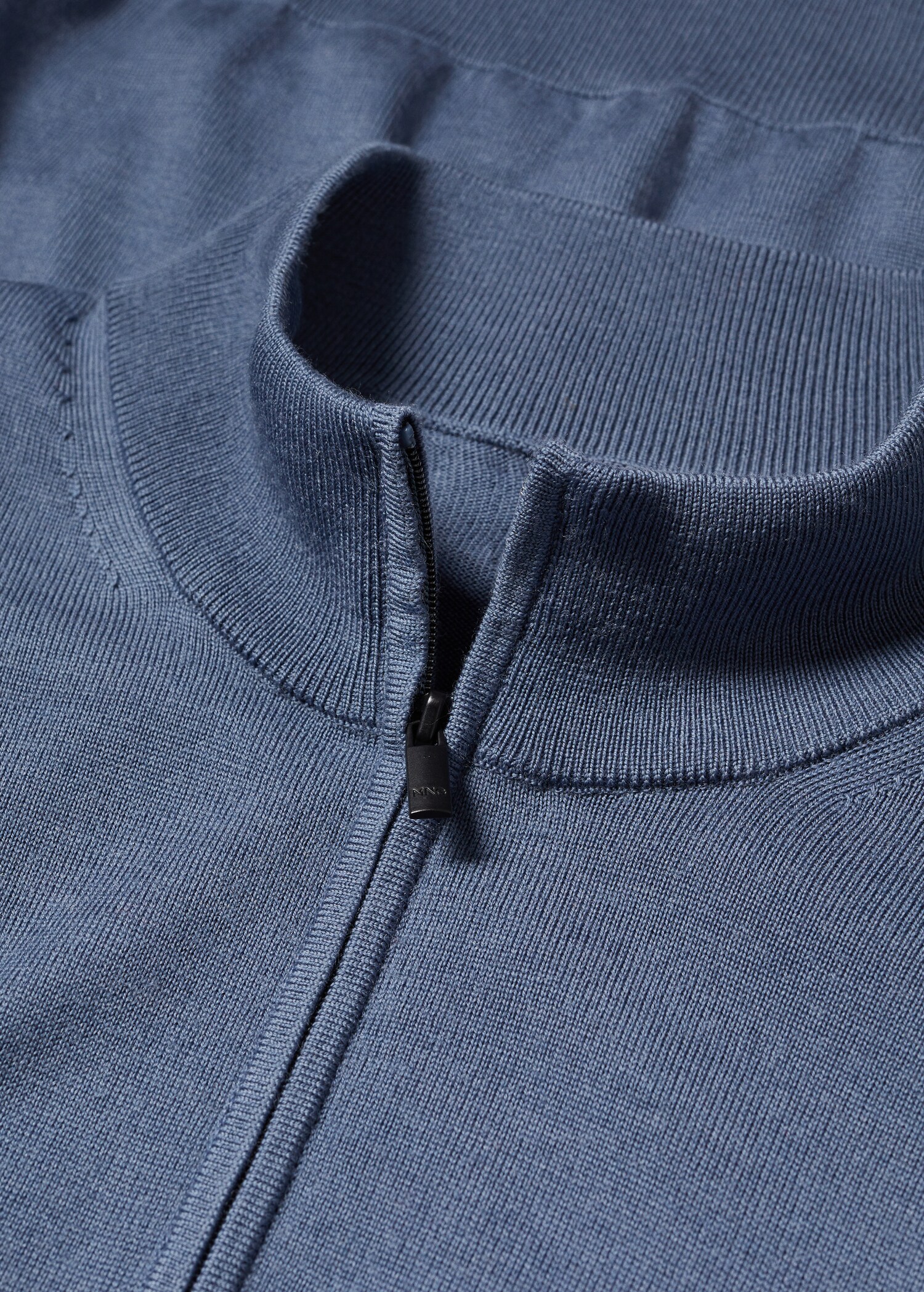 100% merino wool sweater with zip-neck - Details of the article 8