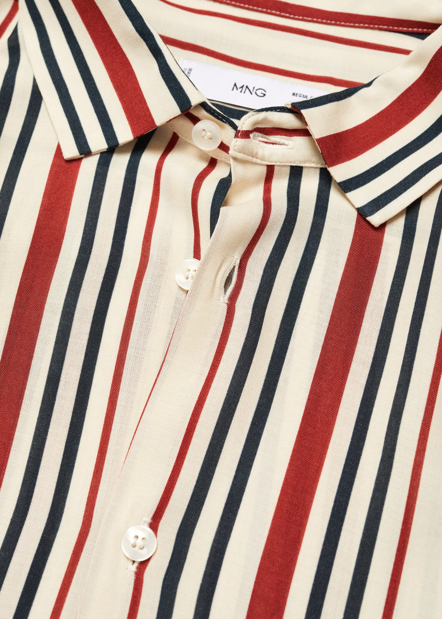 Short sleeve striped shirt - Details of the article 8