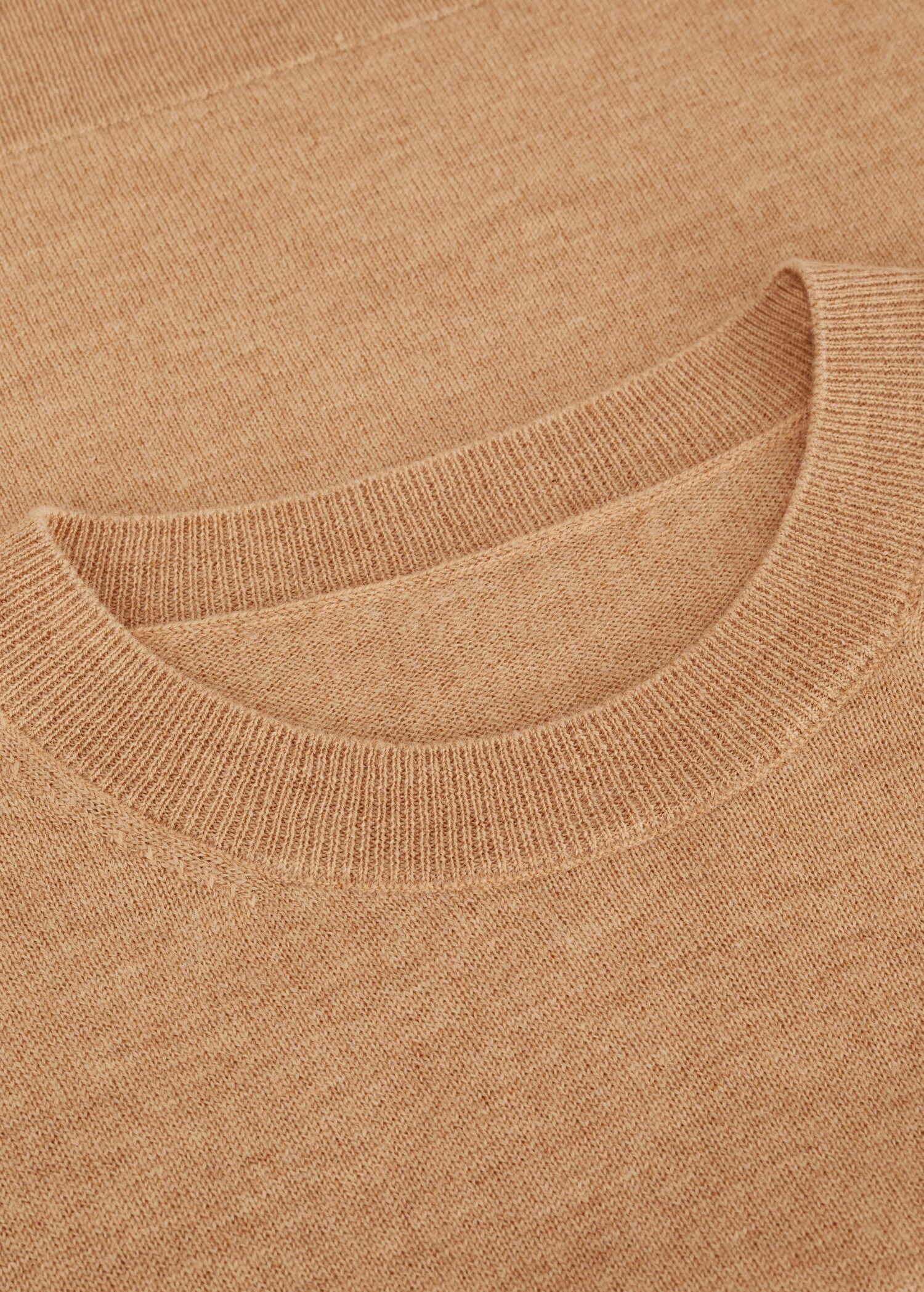 Short-sleeved wool sweater - Details of the article 8