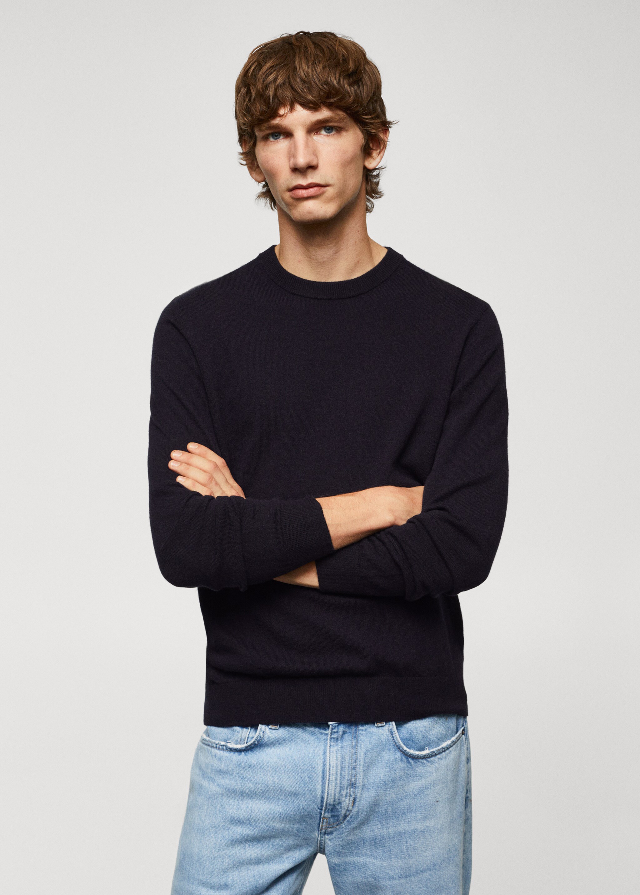 Fine-knit wool-blend sweater - Medium plane