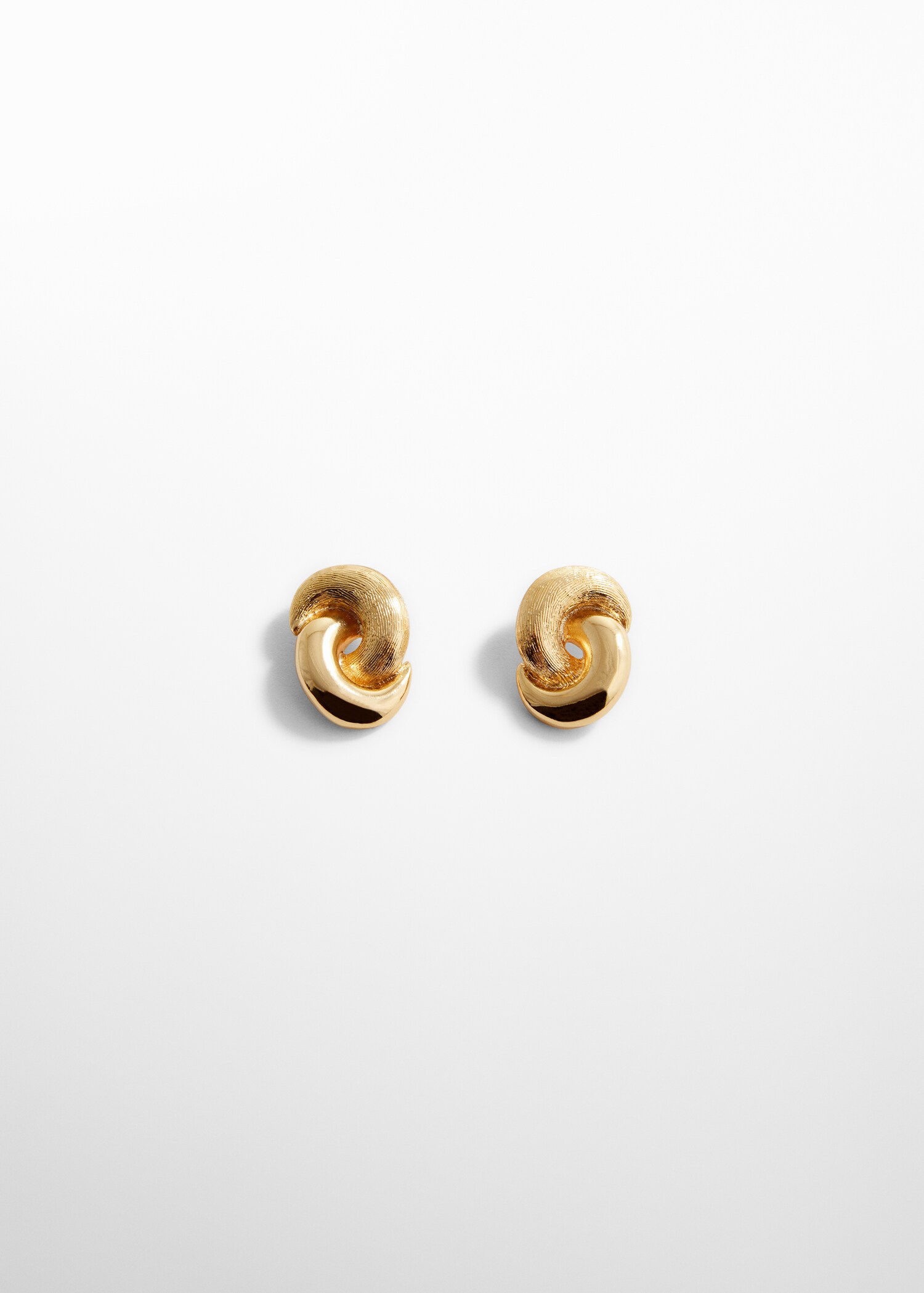 Pendientes aros entrelazados - Artículo sin modelo