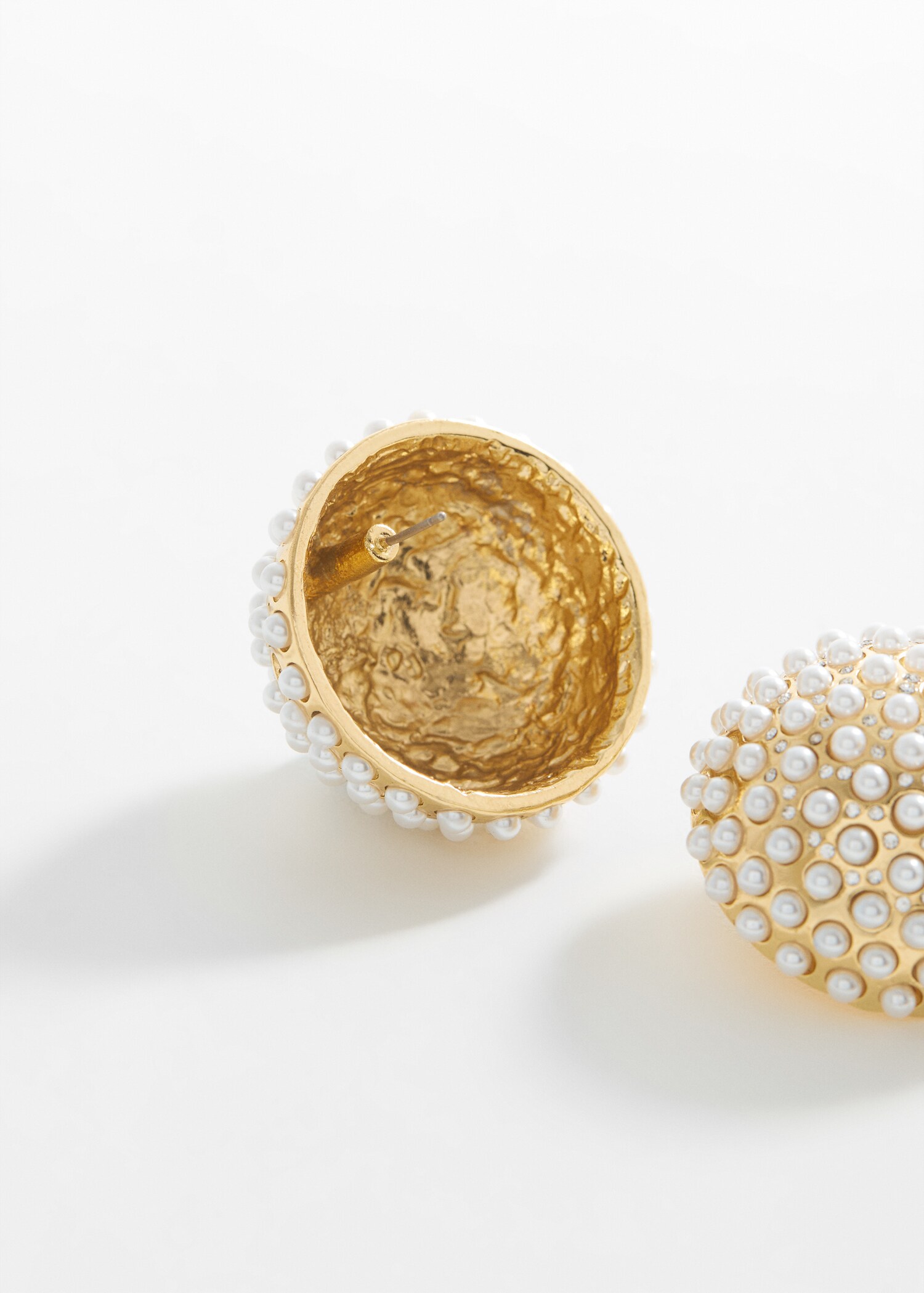 Spherical pearl-detail earrings - Details of the article 1