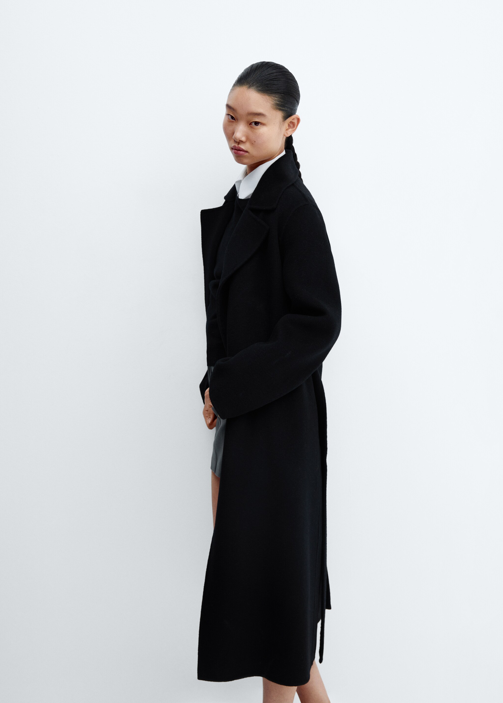 Wool coat with handmade belt - Details of the article 2