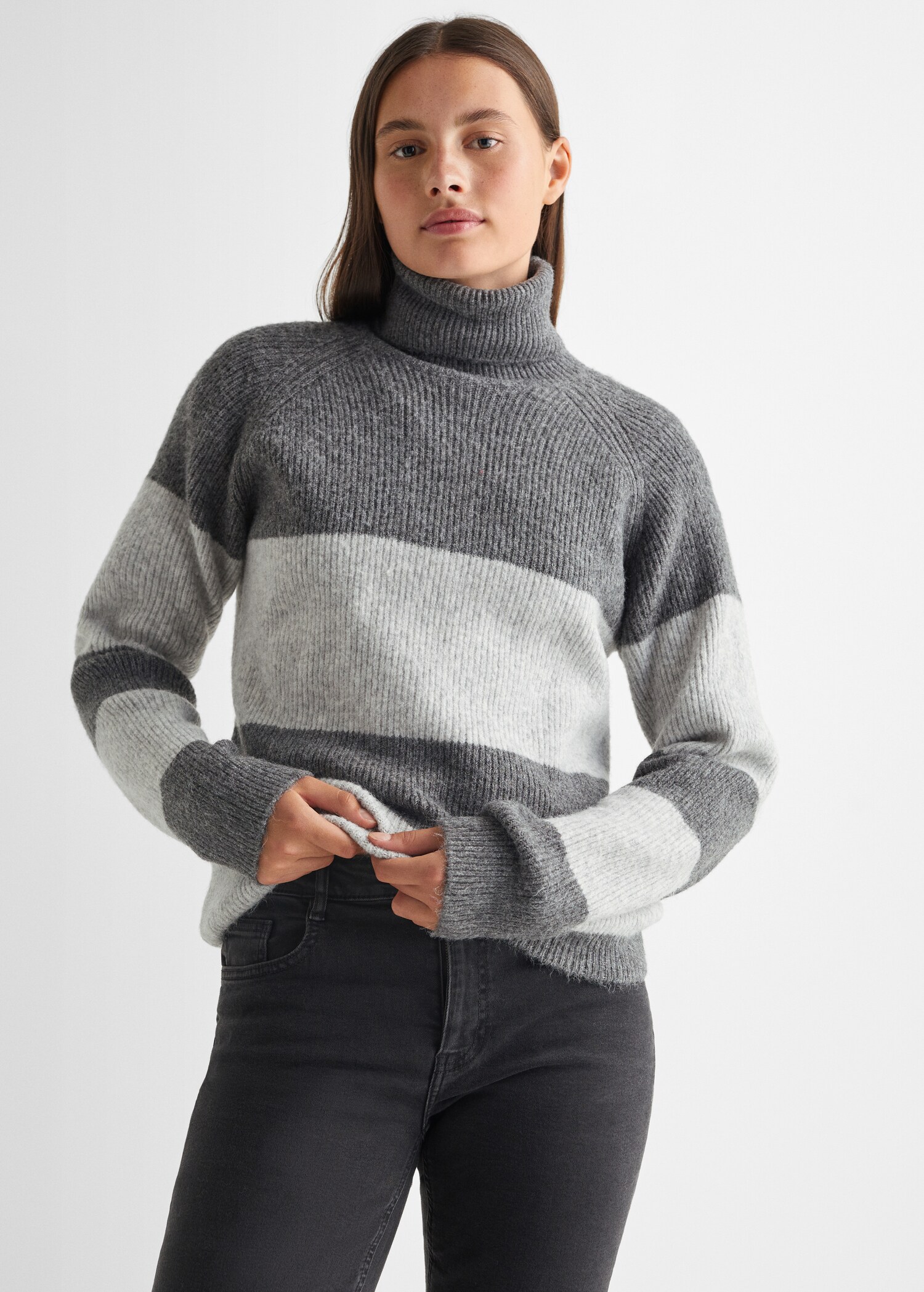 Pullover righe collo alto - Piano medio