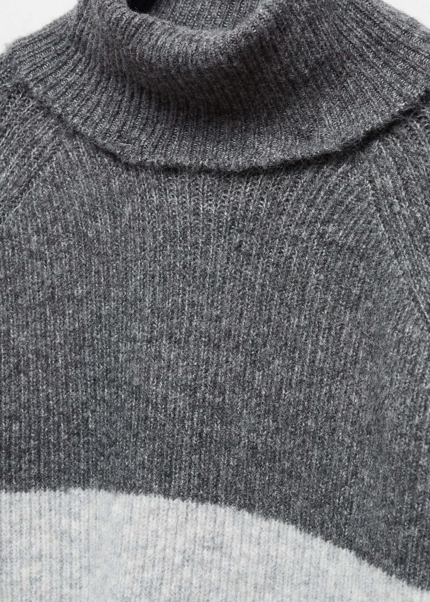 Pullover righe collo alto - Dettaglio dell'articolo 8