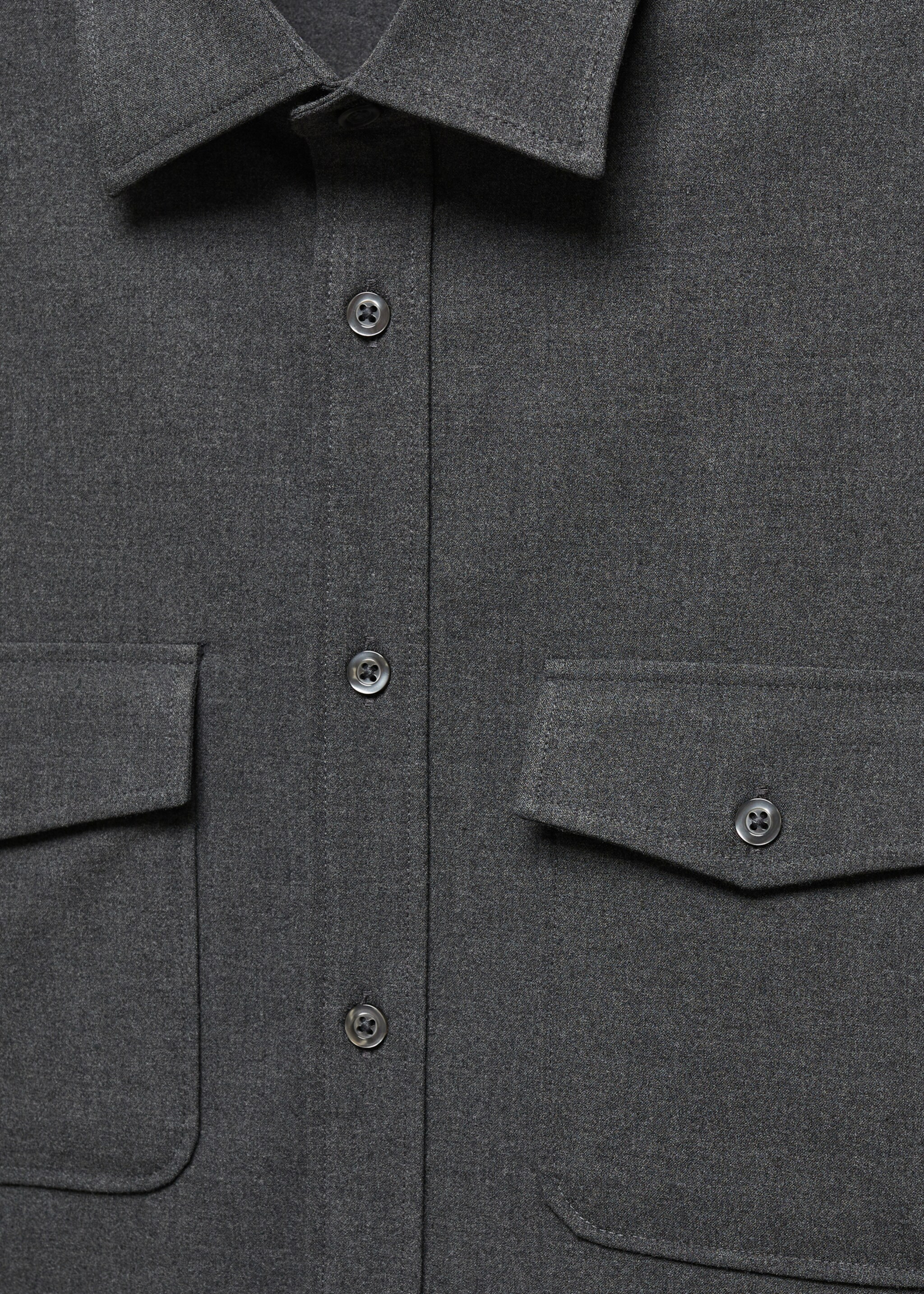 Sobrecamisa algodón bolsillos - Detalle del artículo 8, Gris. Ref: 57007714-00.