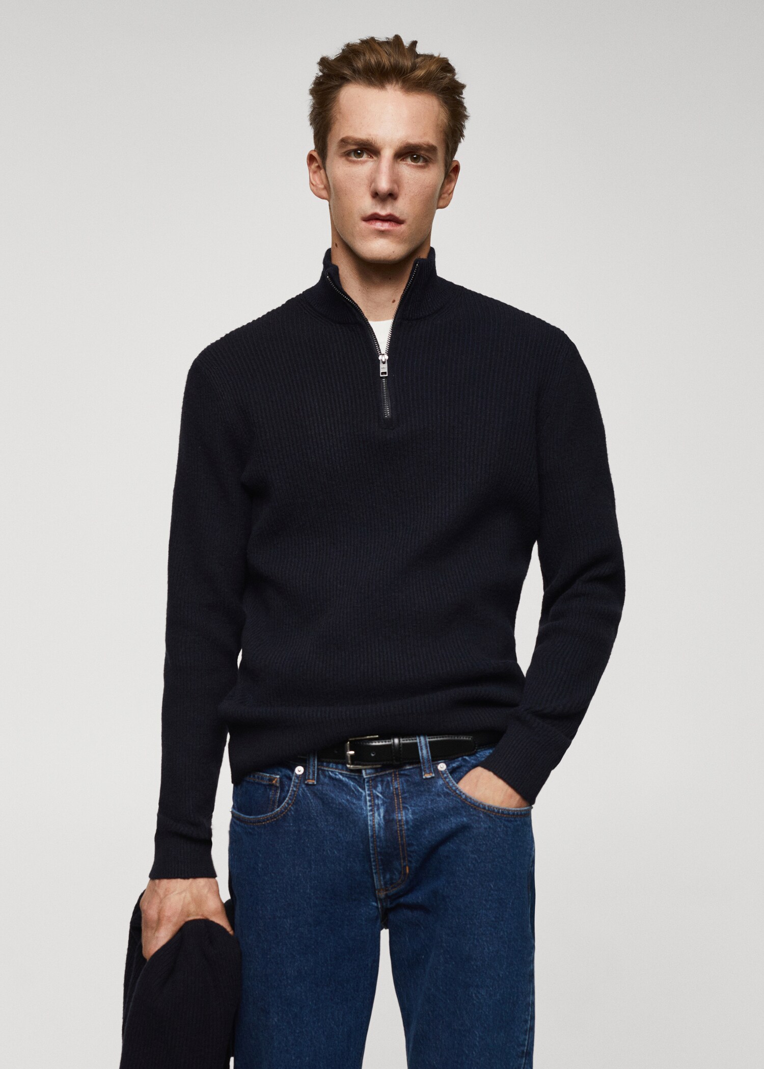 Ribbed sweater with zip - Medium plane