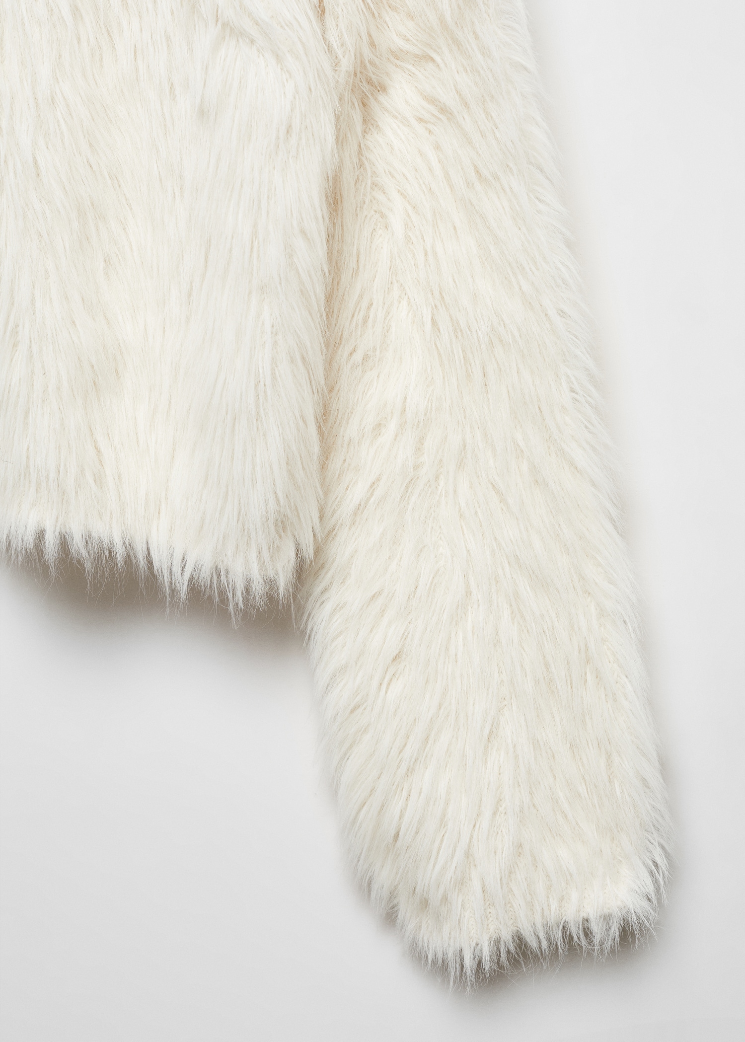 Round-neck fur-effect sweater - Details of the article 8