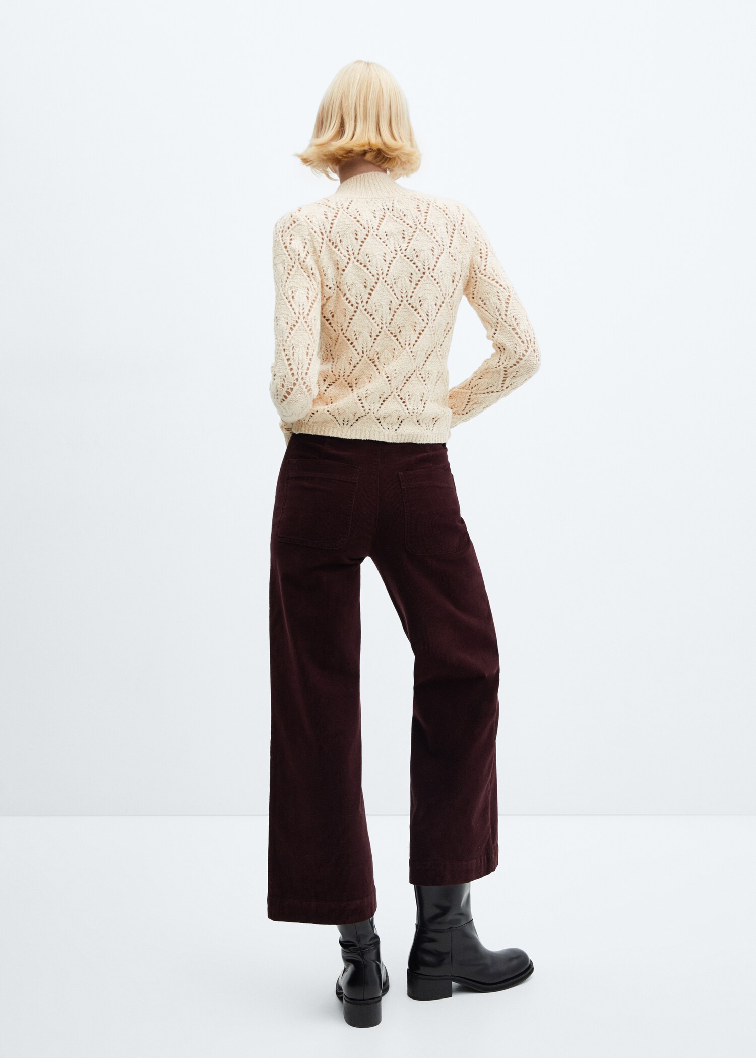 Open work-detail sweater - Reverse of the article