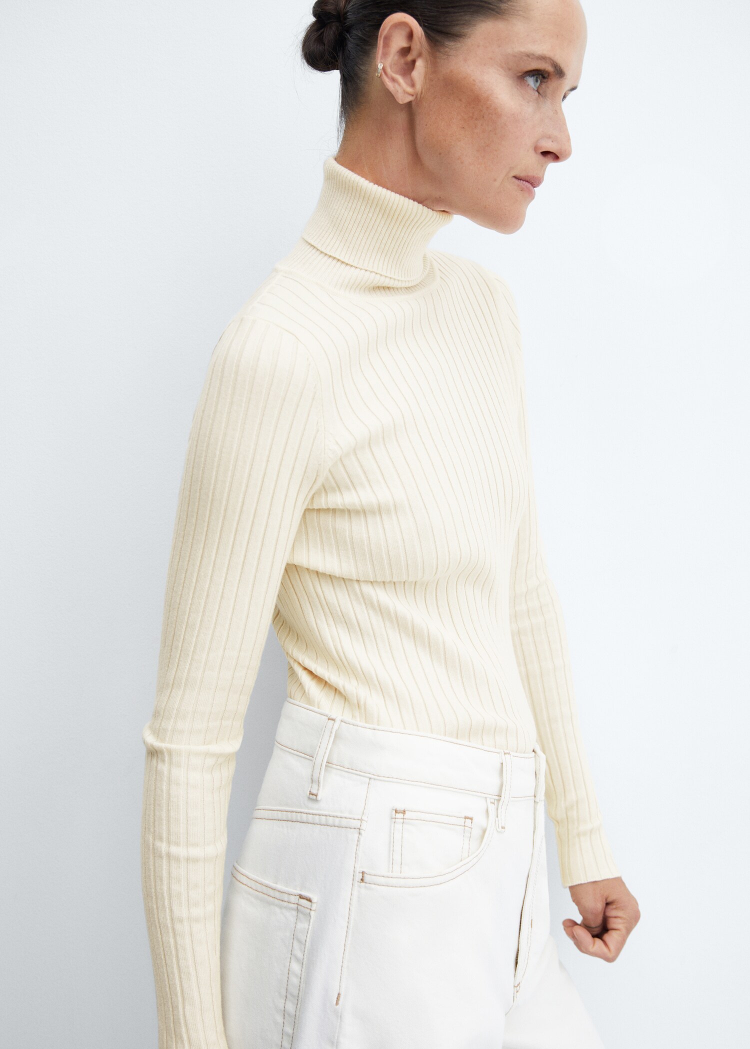 Pull-over à col montant en maille côtelée - Détail de l'article 2