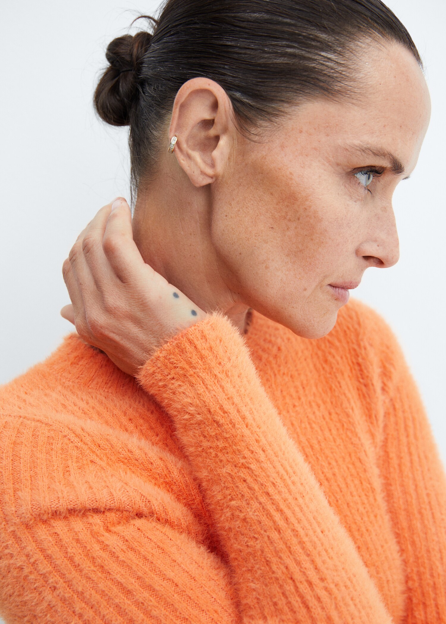 Kunstfell-Pullover mit Rippmuster - Detail des Artikels 1
