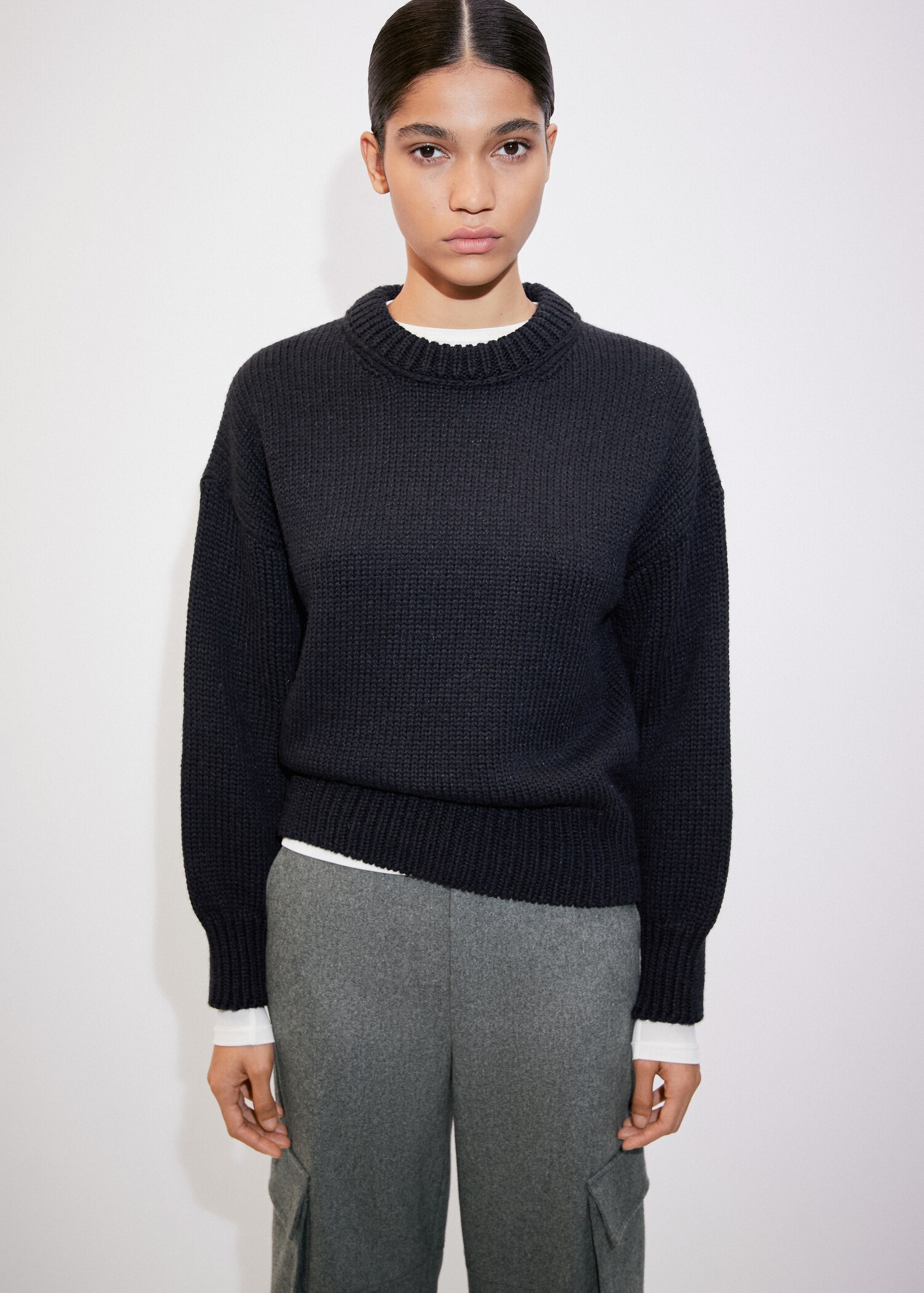 Puffed-sleeved wool sweater - Medium plane