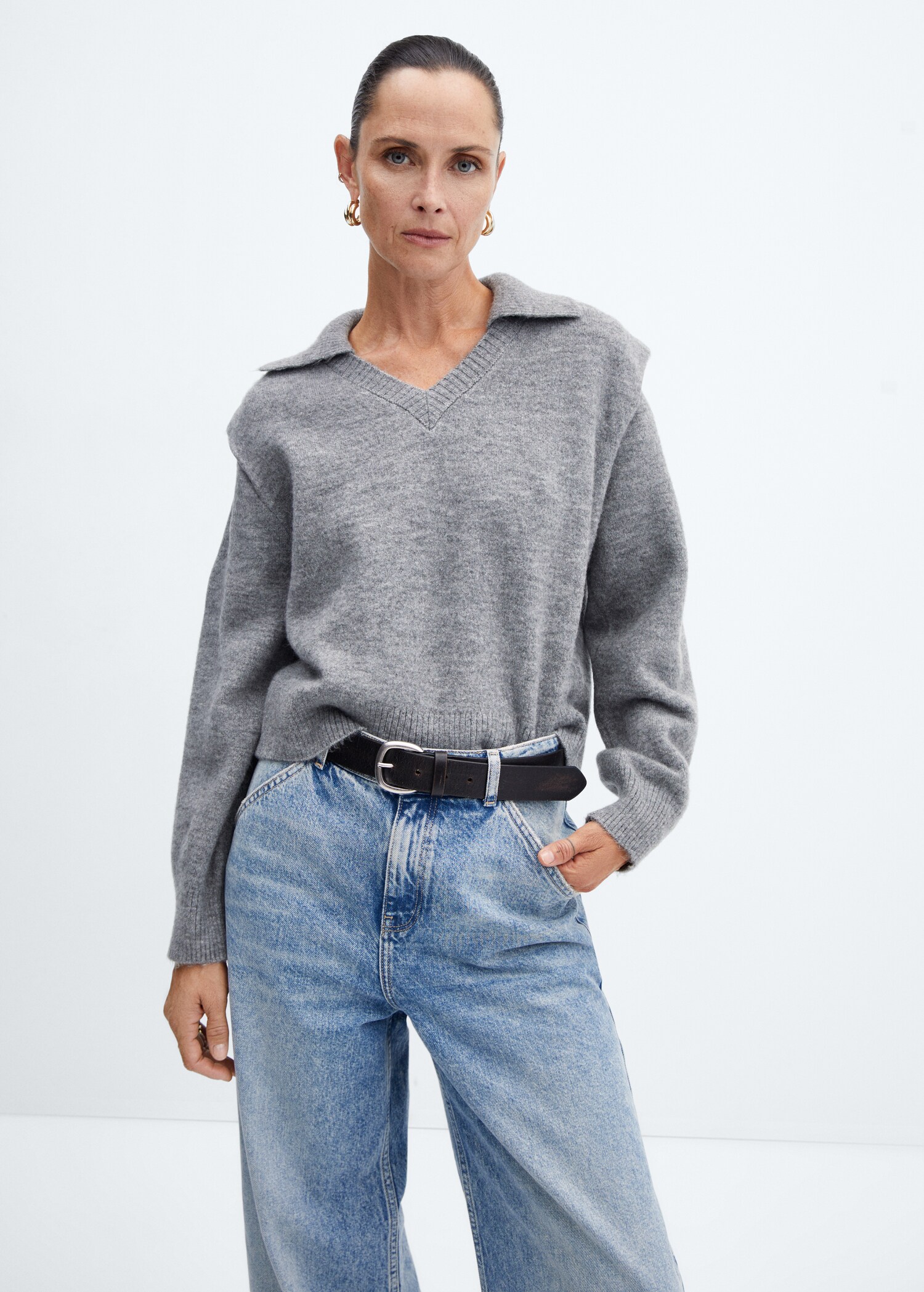 Polo-neck sweater with shoulder pads  - Medium plane