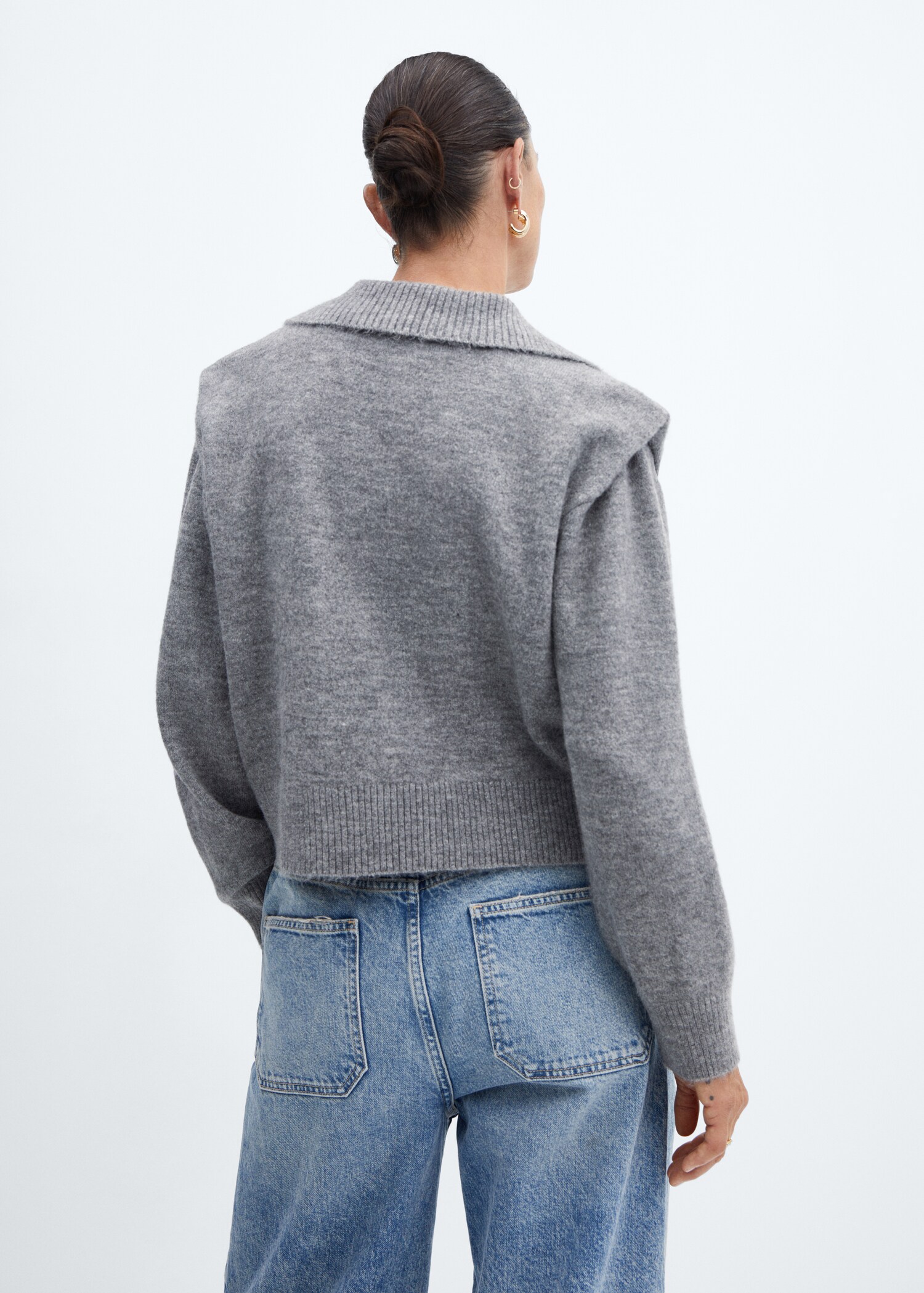 Polo-neck sweater with shoulder pads  - Reverse of the article