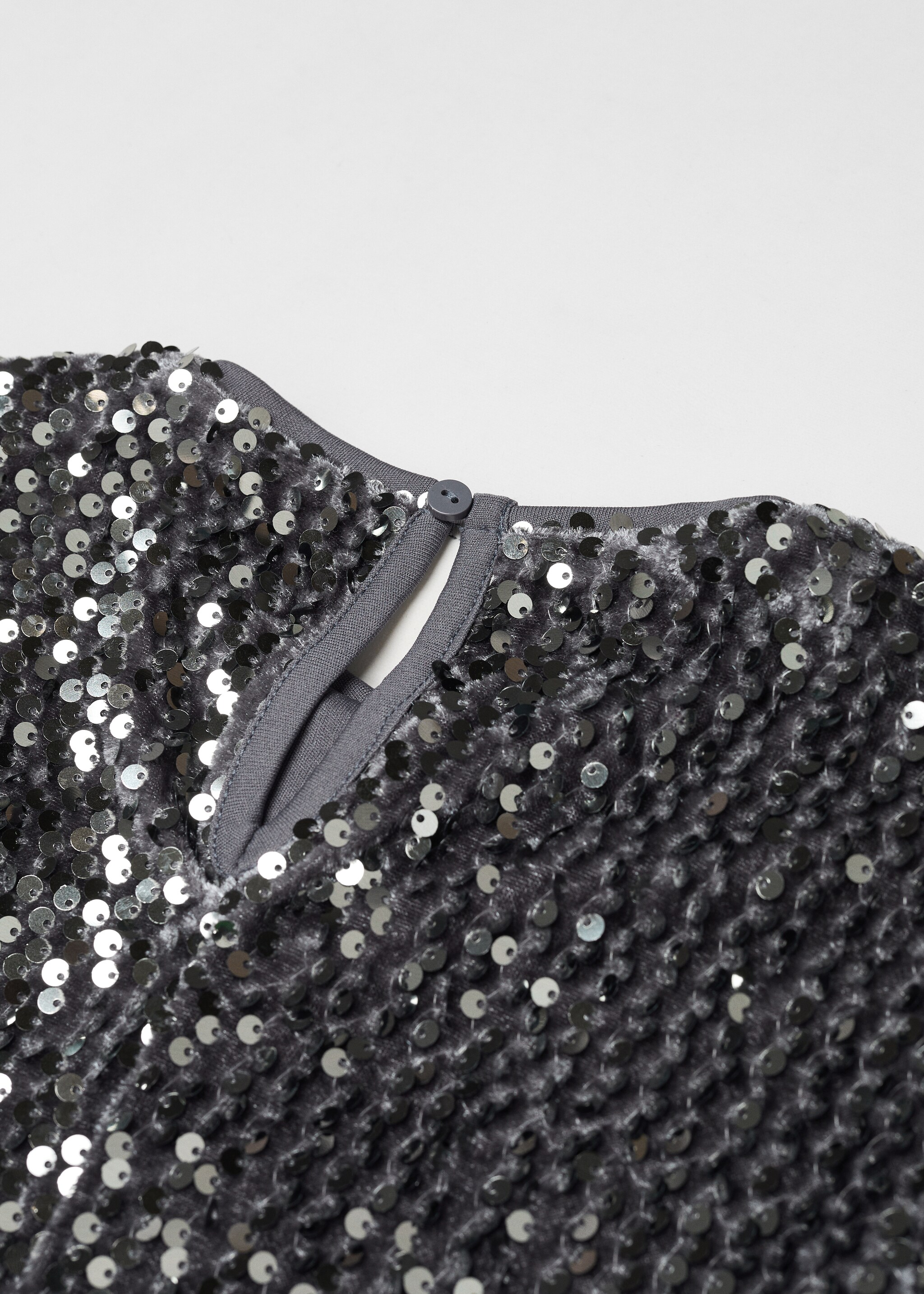 Sequined dress - Details of the article 8