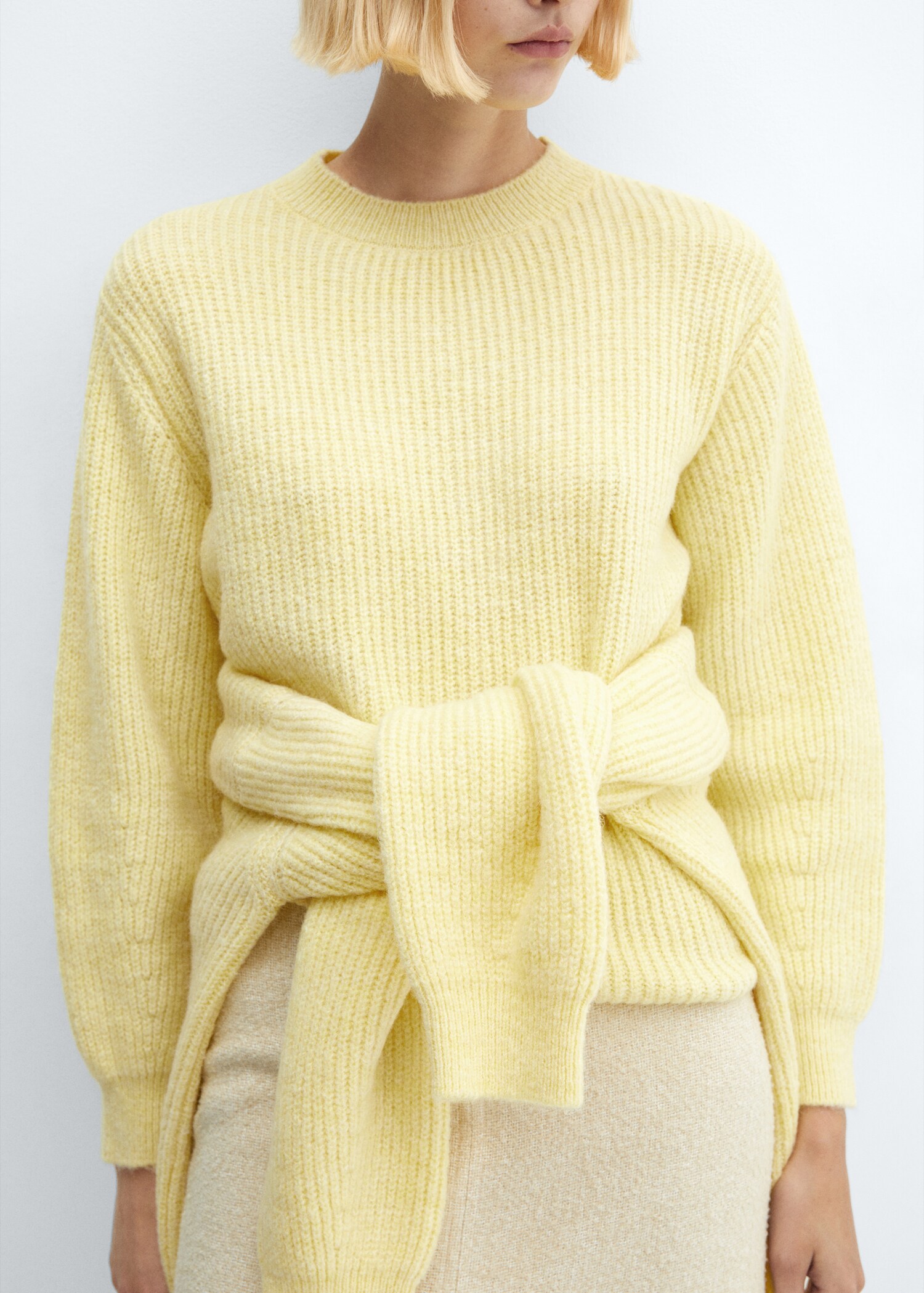Round-neck knitted sweater  - Details of the article 6