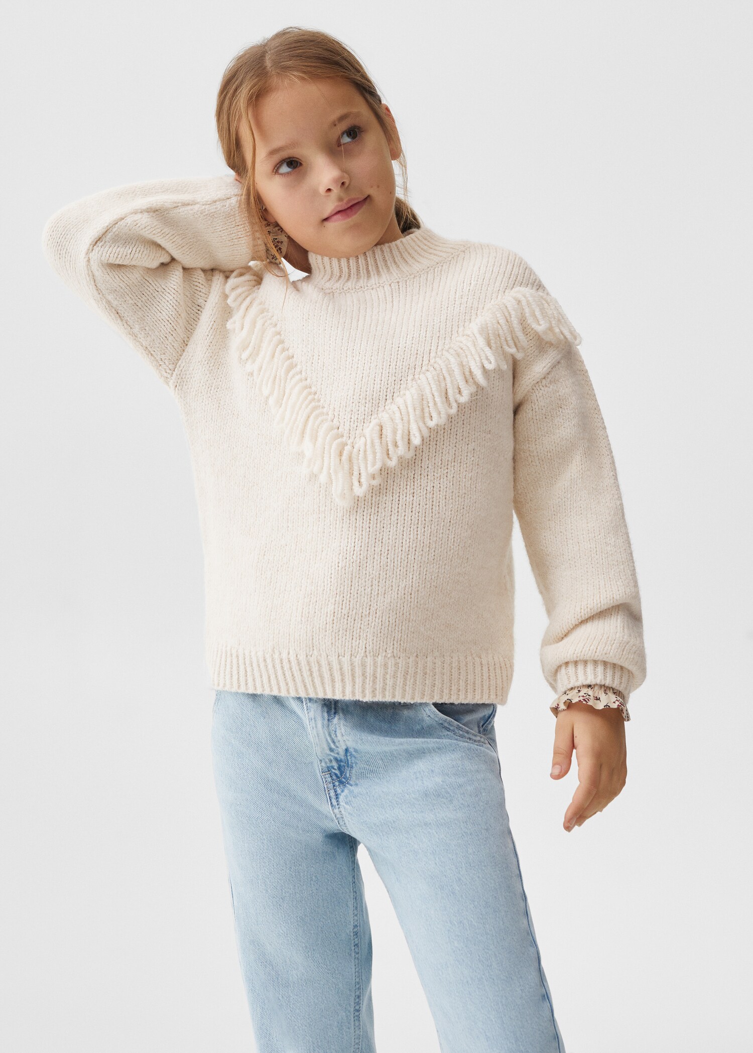 Fringes knit sweater - Tampilan Sedang