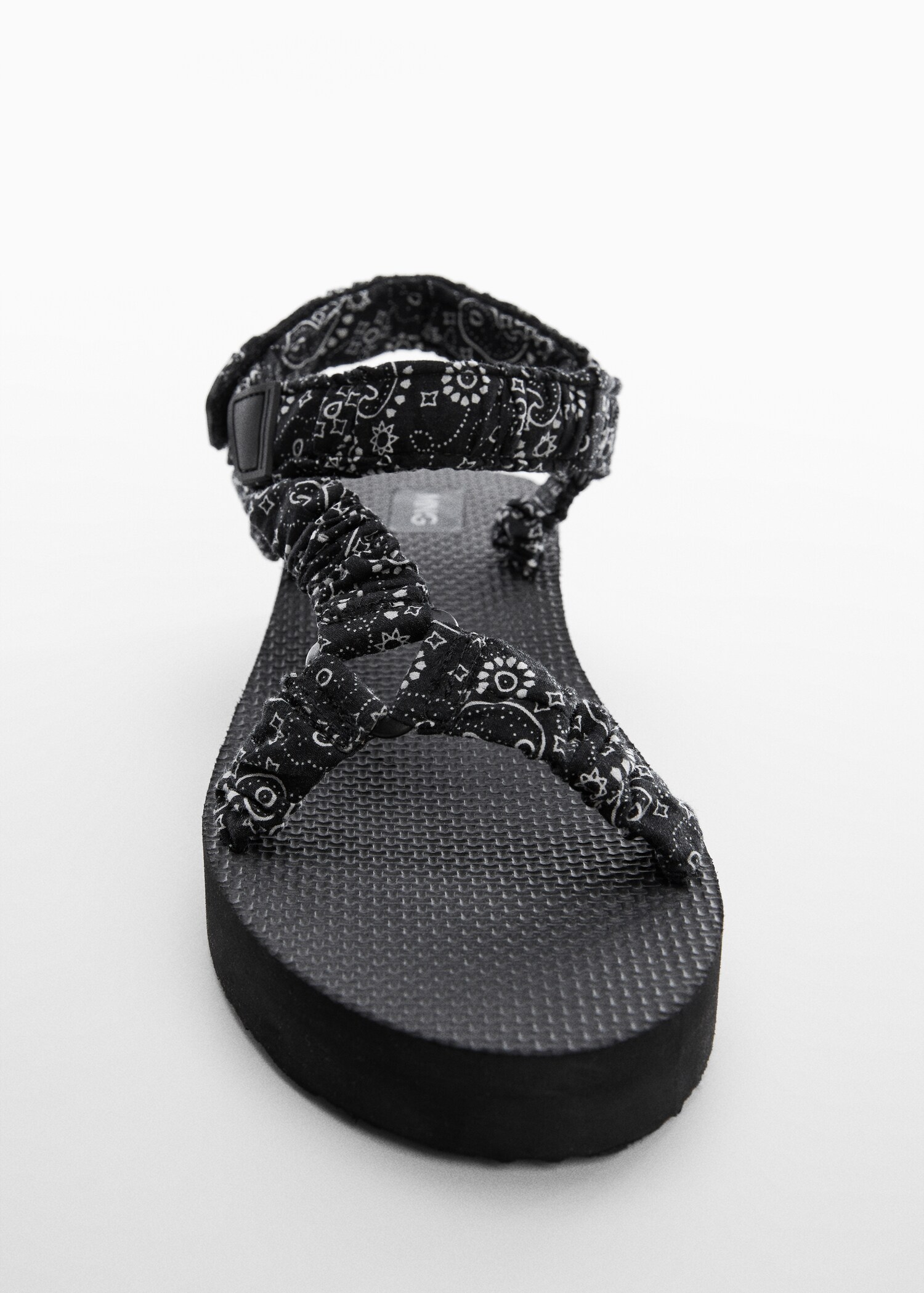 Platform strap sandals - Details of the article 2