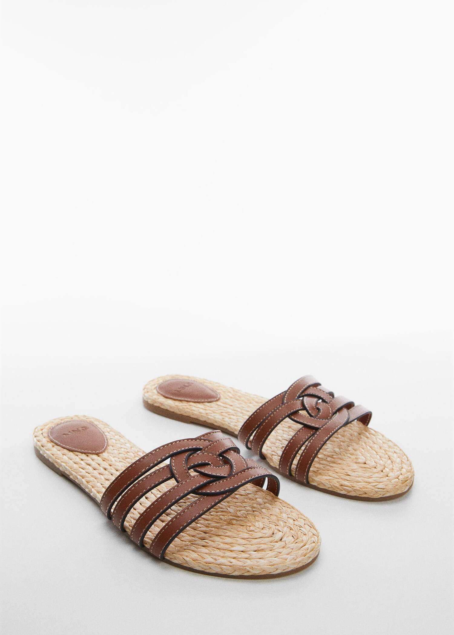 Contrast strap sandals - Plan mediu