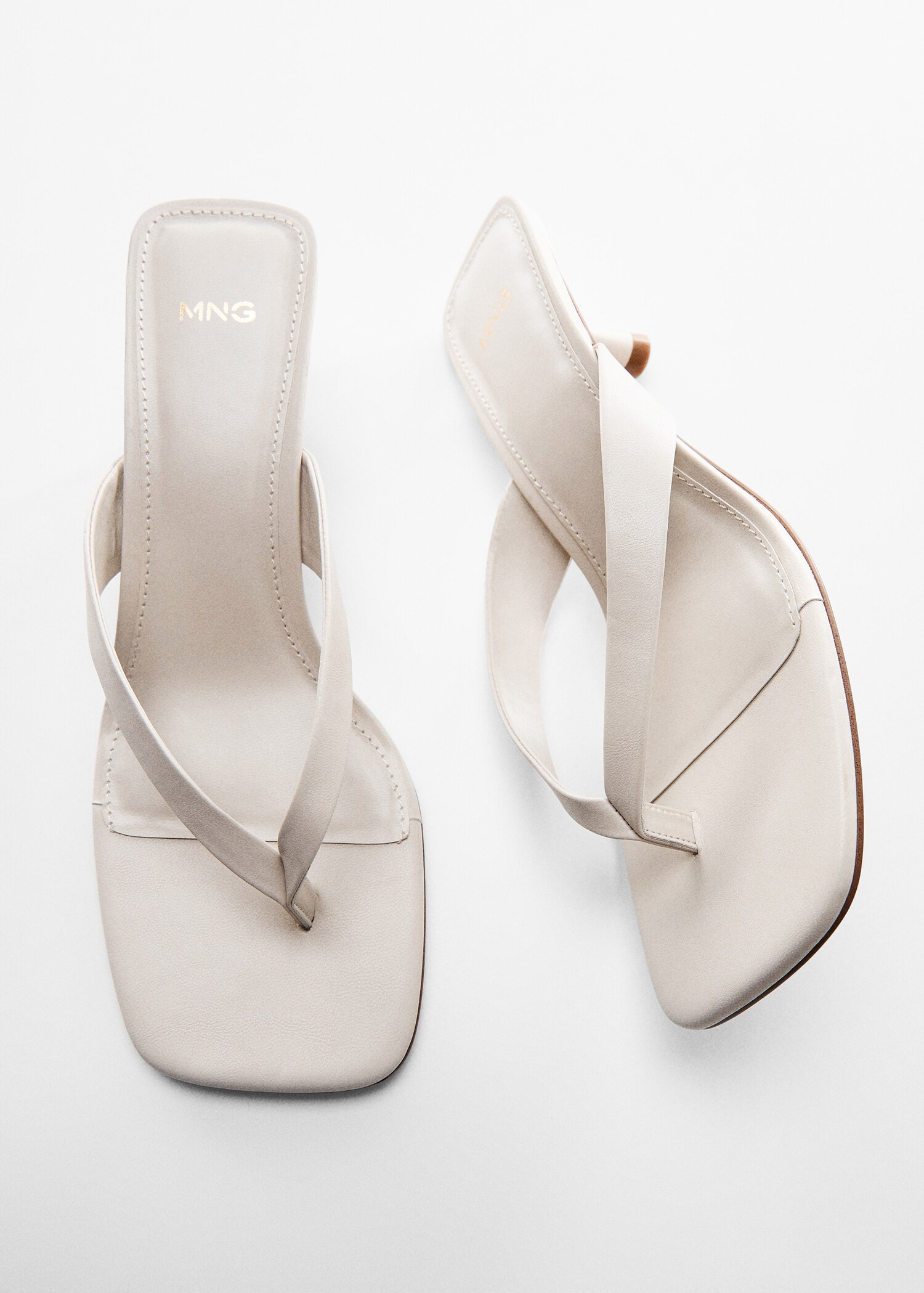 Kitten heel sandals - Details of the article 5