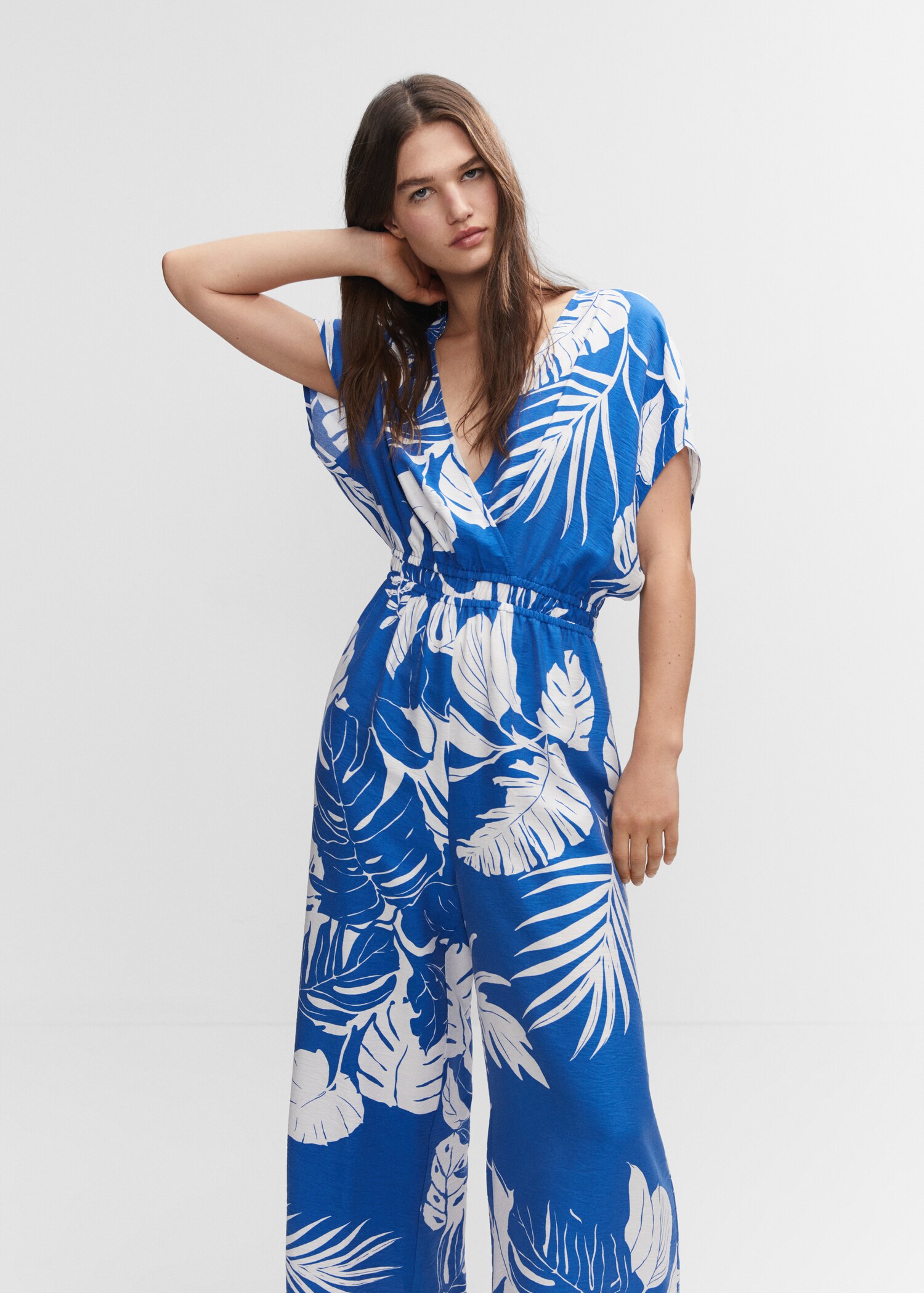 Tropical print jumpsuit - Середній план