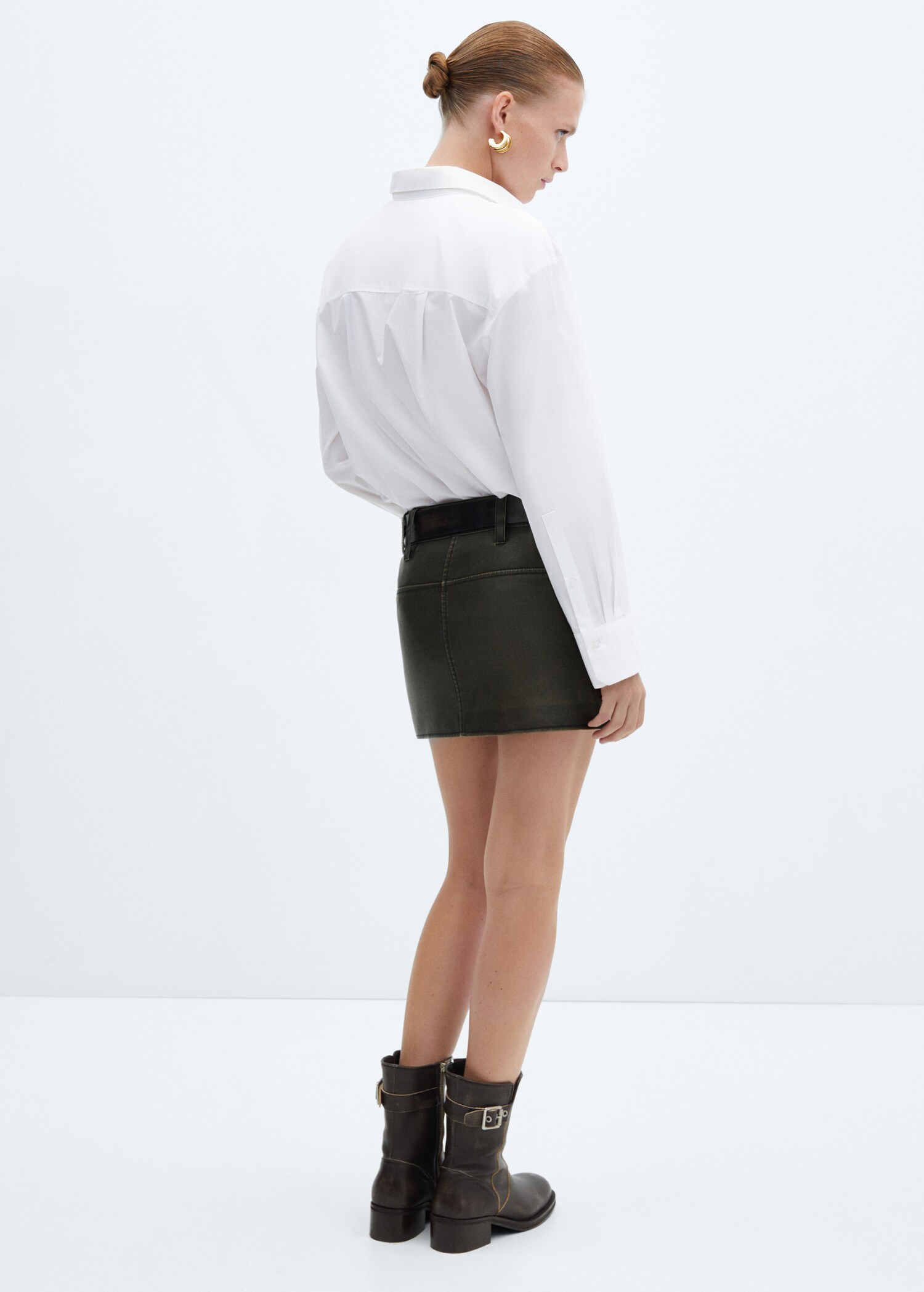 Oversized-Hemd mit Tasche - Rückseite des Artikels