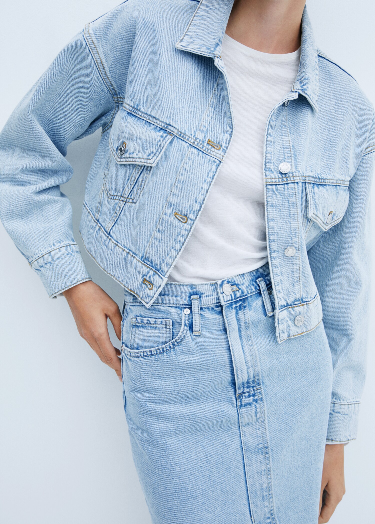 Blouson jean crop  - Détail de l'article 6