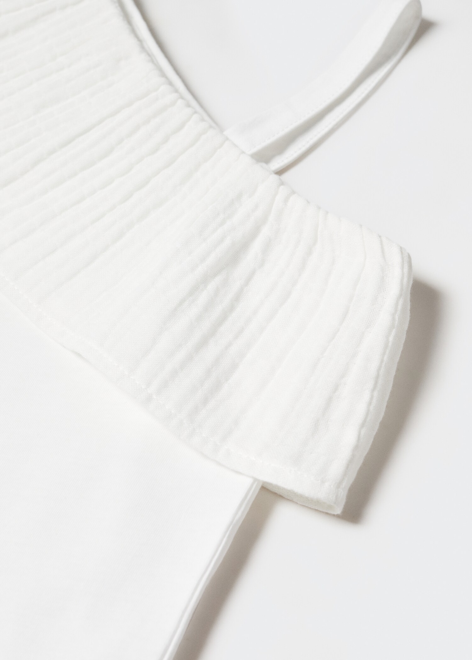 Ruffled asymmetric T-shirt - Details of the article 8