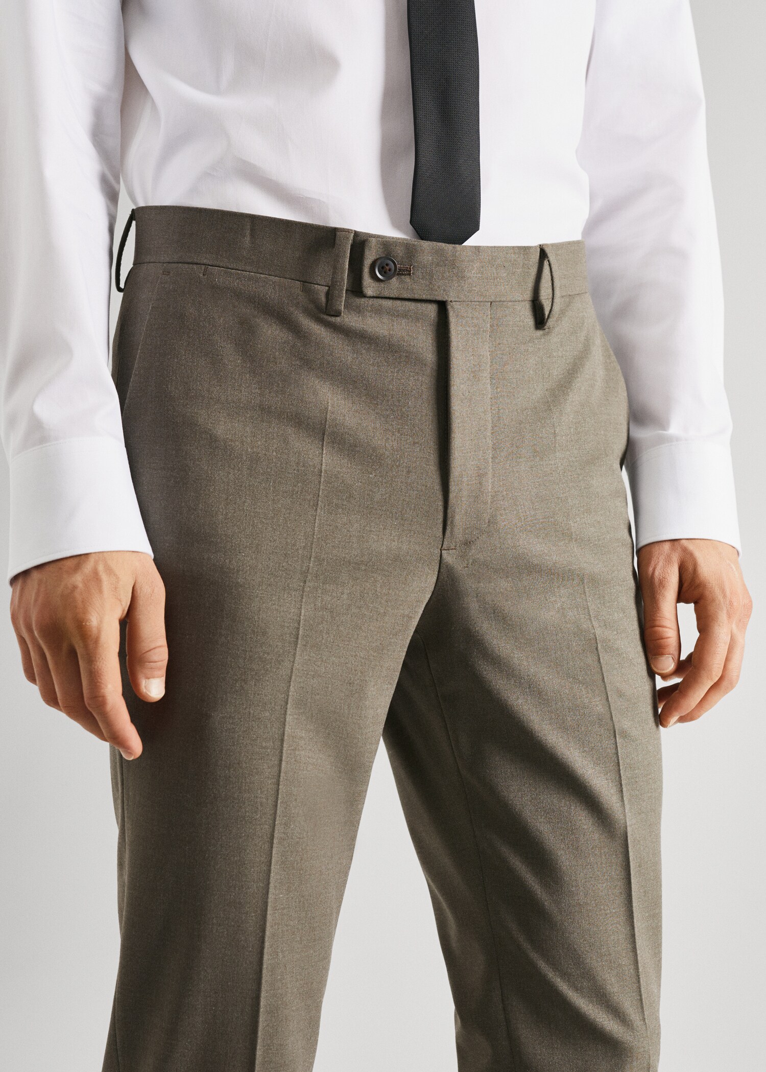 Pantalón traje slim fit tejido comfort strech - Detalle del artículo 1