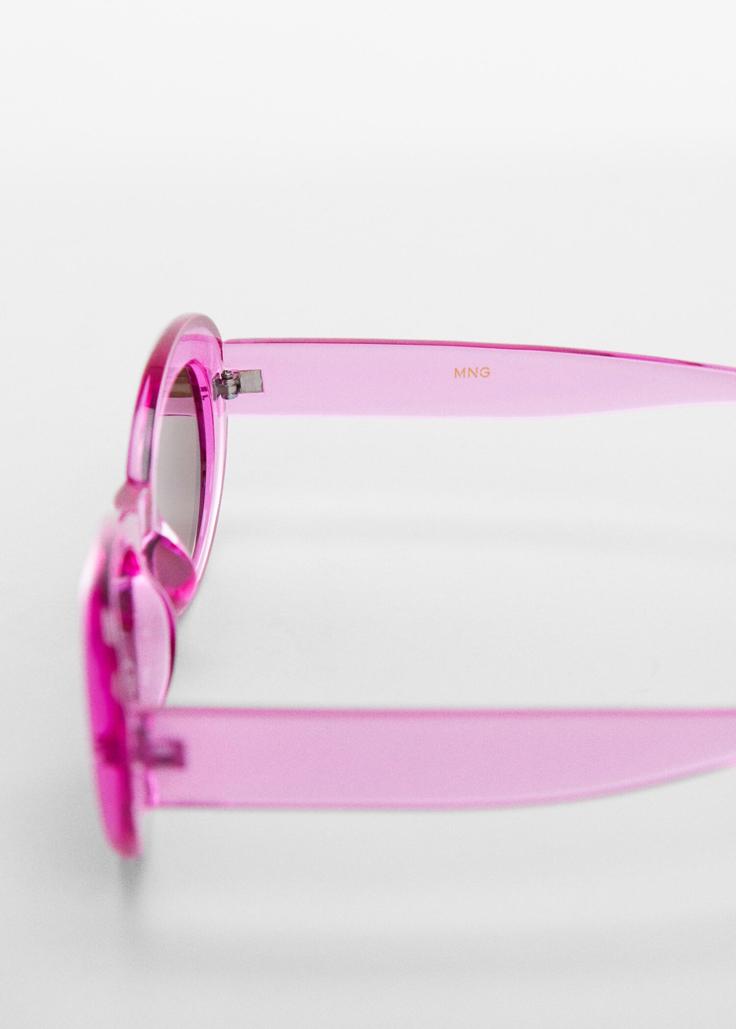 Semi-transparent frame sunglasses - Details of the article 1