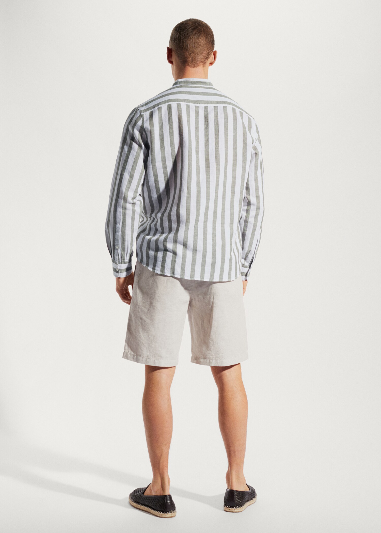 Camisa regular fit lino rayas  - Reverso del artículo